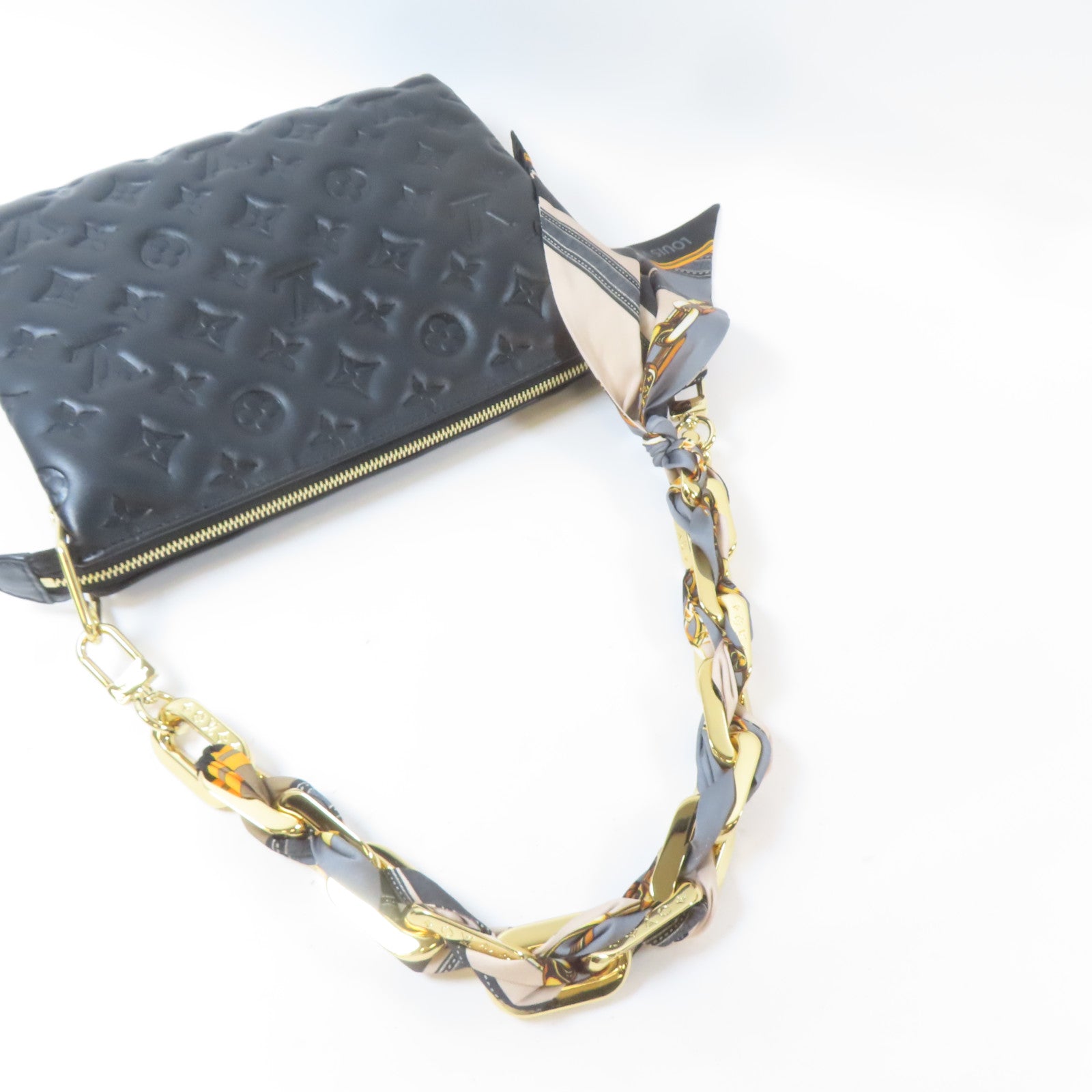 LOUIS VUITTON Monogram Embossed Coussin PM金扣肩背袋黑色