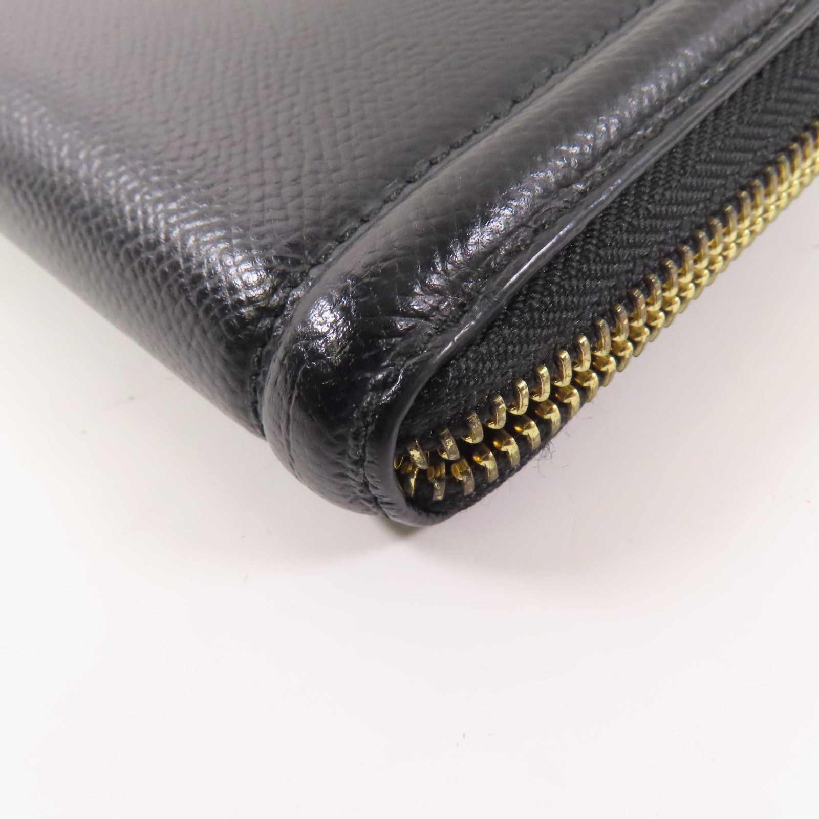 Salvatore Ferragamo 牛皮皮革Zipper Long Wallet金扣長錢包黑色