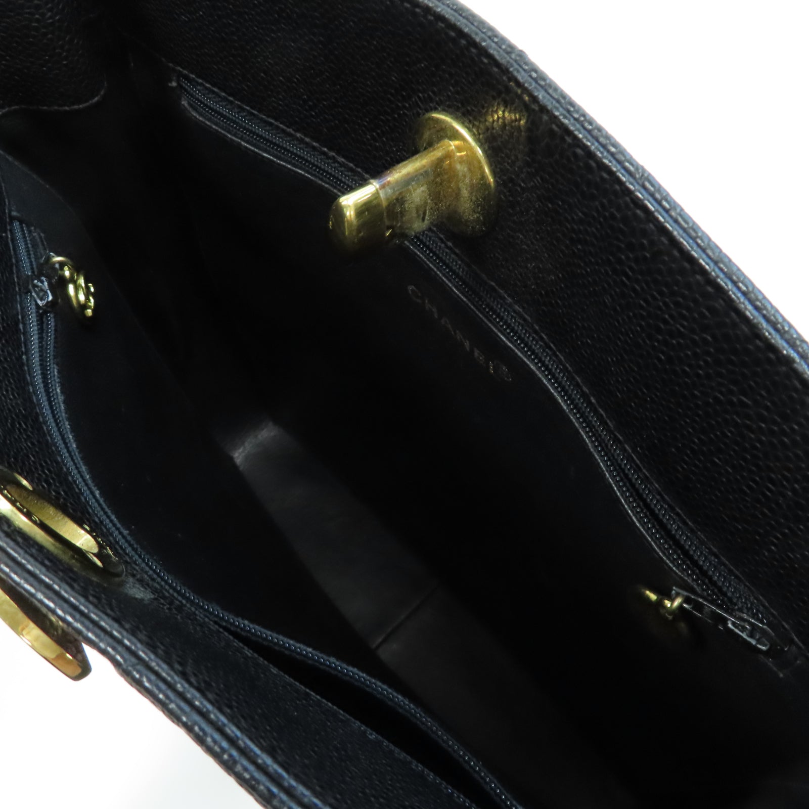 CHANEL 菱格Caviar皮革Vintage Bag金扣鏈帶肩背袋黑色
