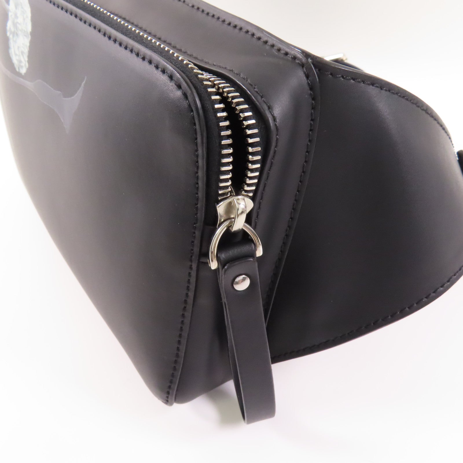 Valentino 牛皮皮革Waist Bag銀扣腰包
