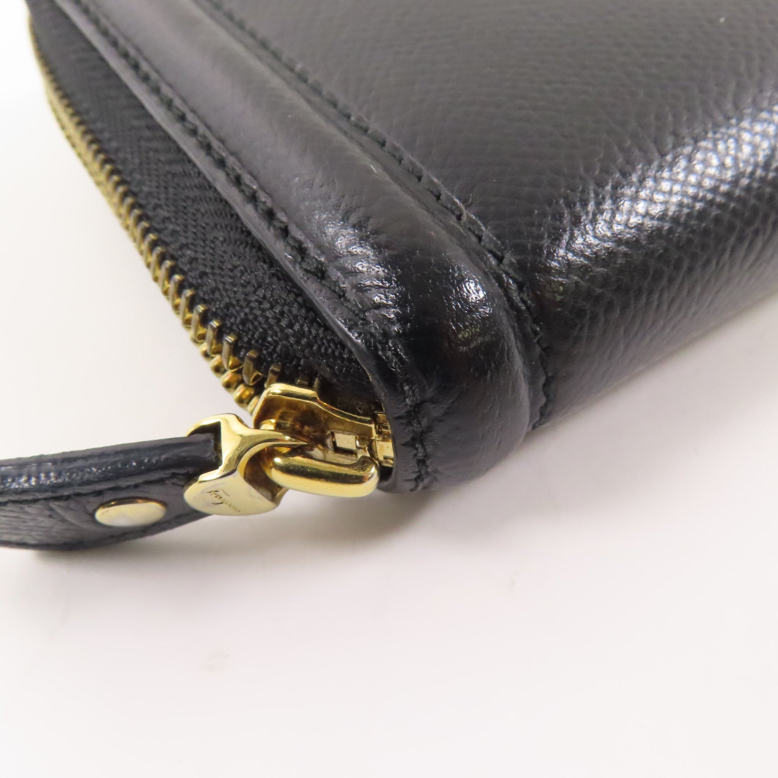 Salvatore Ferragamo 牛皮皮革Zipper Long Wallet金扣長錢包黑色