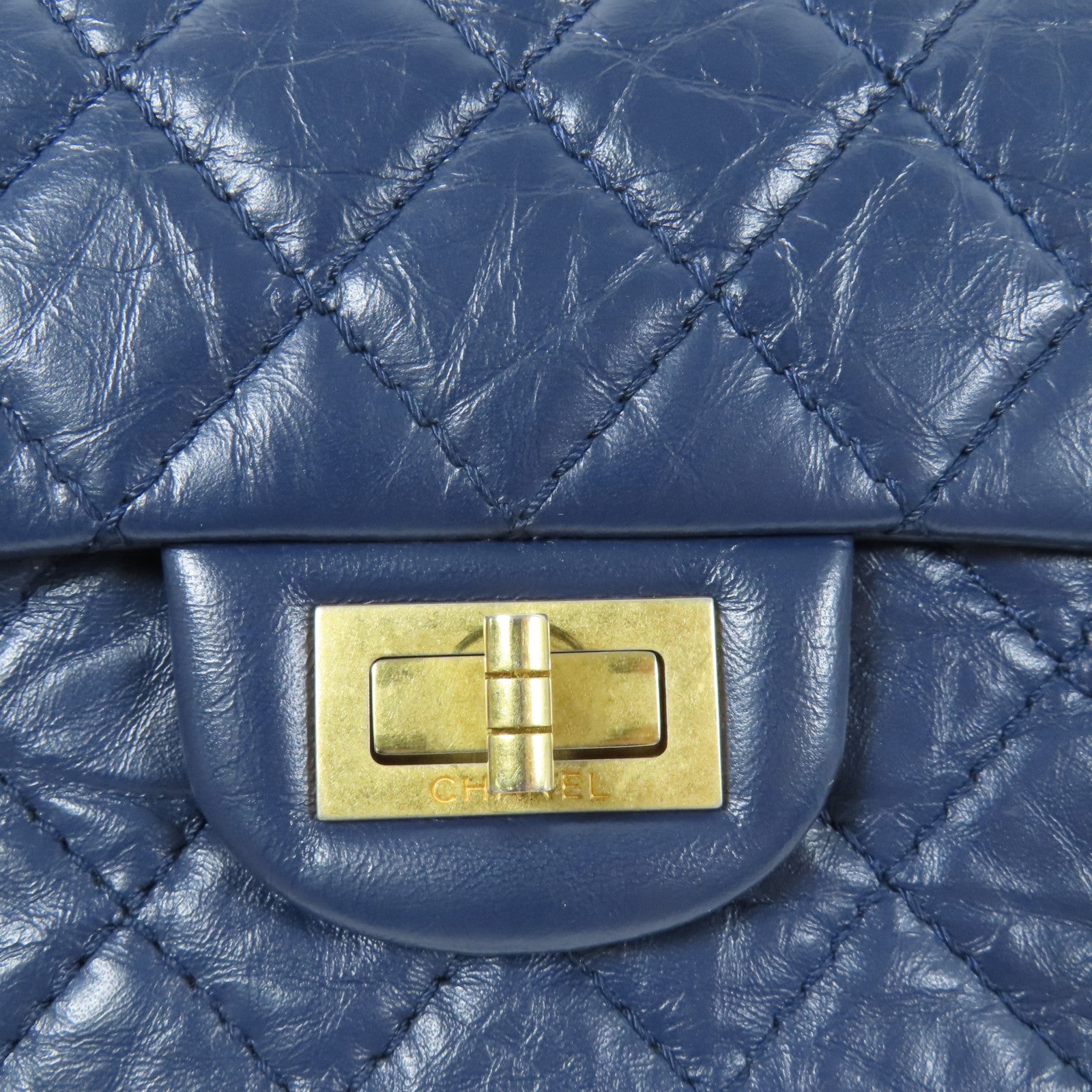 CHANEL 牛皮皮革2.55金扣鏈帶肩背袋