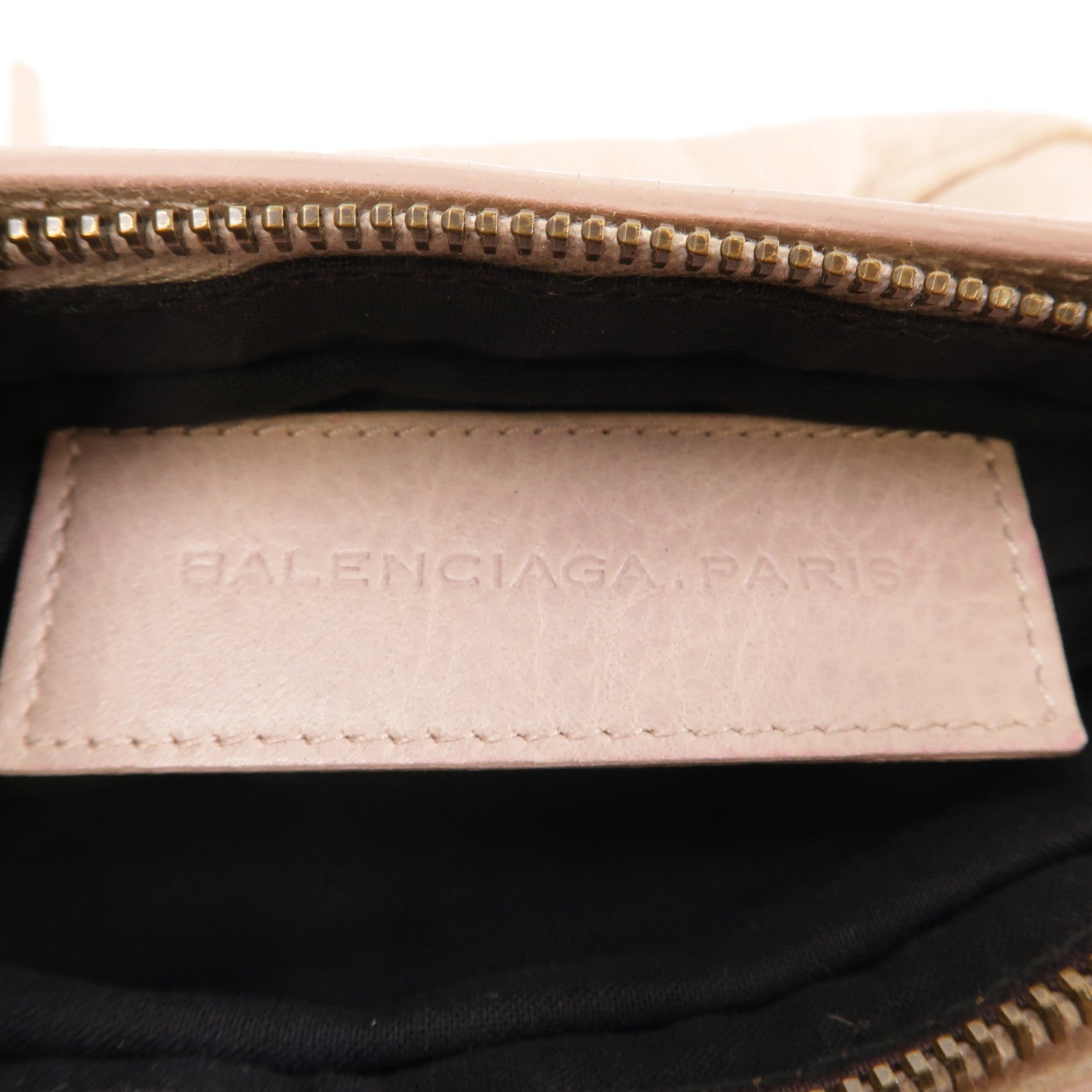 BALENCIAGA 皮革Clutch Bag金扣手拿包粉紅色