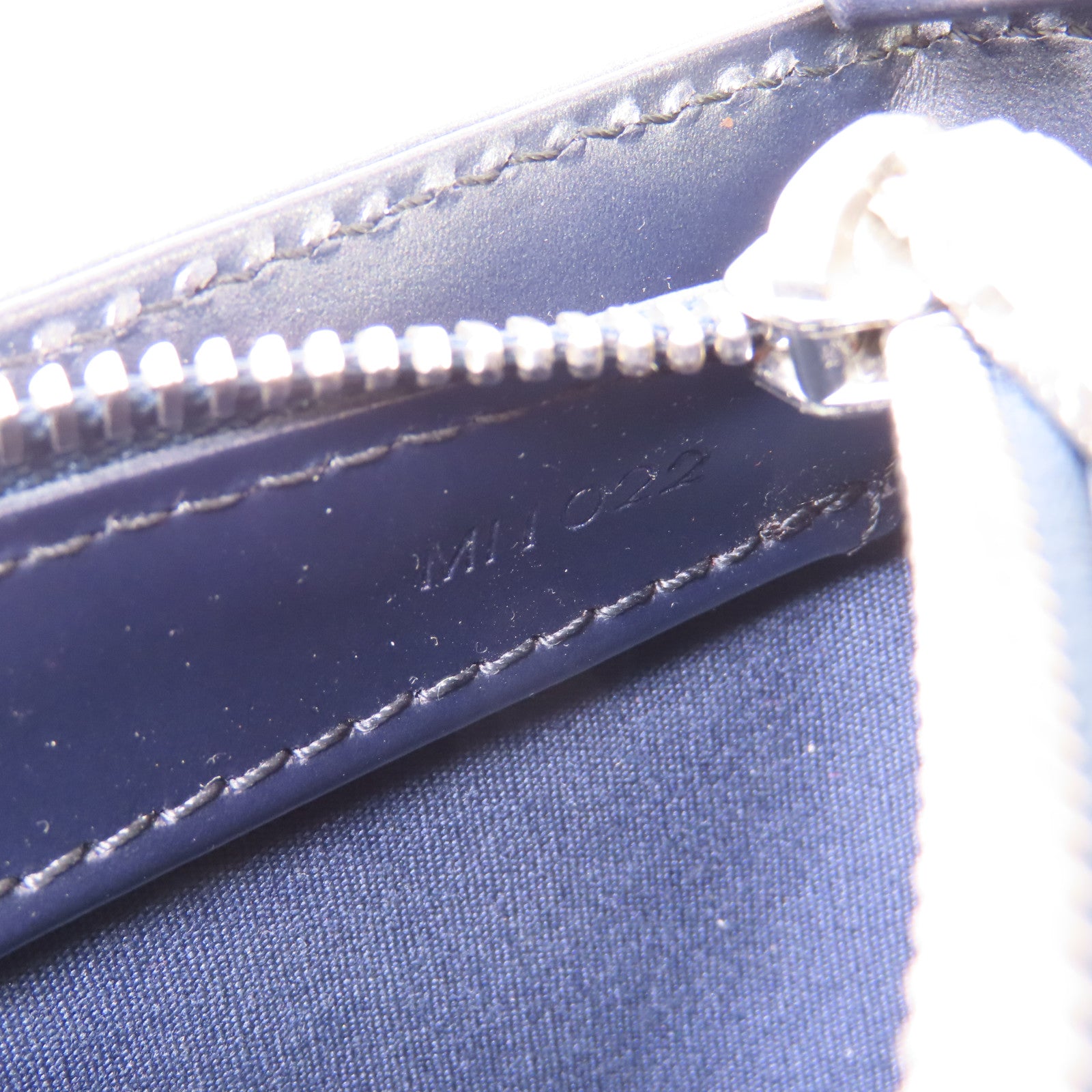 LOUIS VUITTON Monogram Mat Fowler銀扣肩背袋
