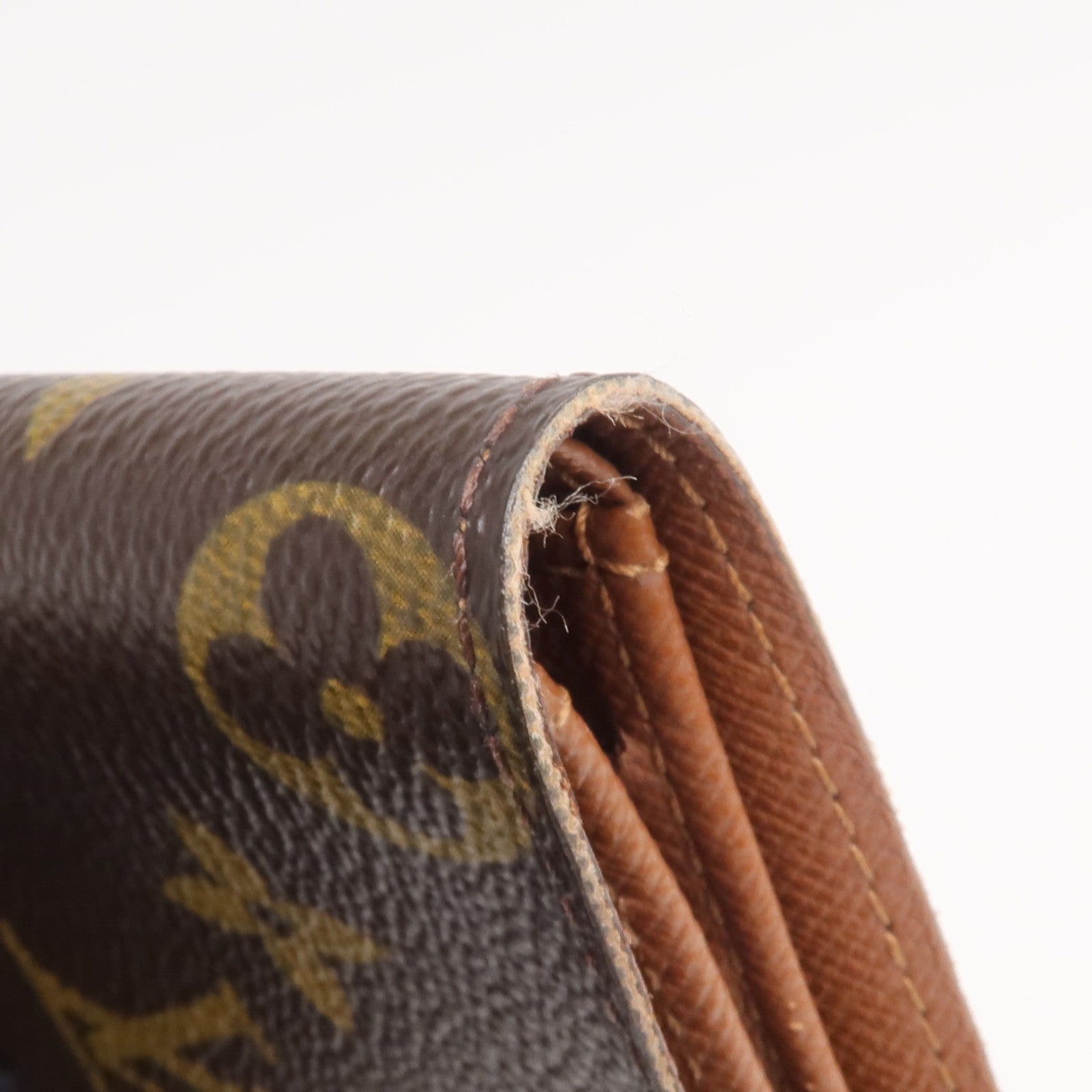 LOUIS VUITTON Monogram Bifold Wallet錢包