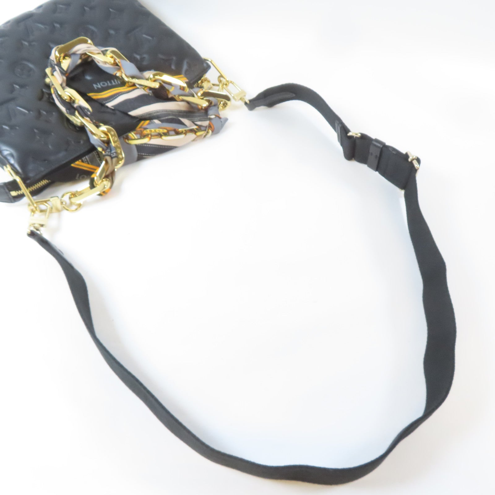 LOUIS VUITTON Monogram Embossed Coussin PM金扣肩背袋黑色