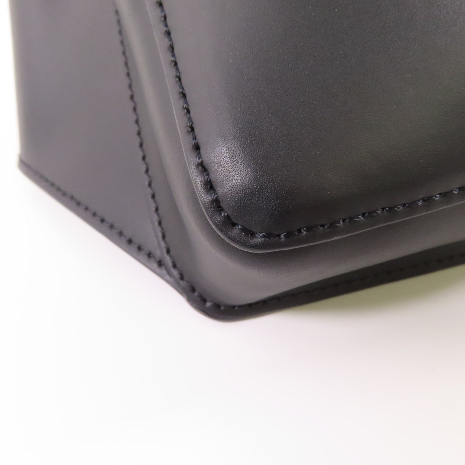 Valentino 牛皮皮革Waist Bag銀扣腰包
