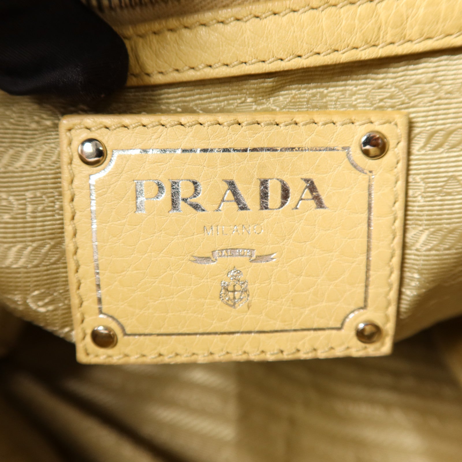 PRADA 牛皮皮革Vitello Daino 2 Way Shoulder Bag銀扣手挽肩背兩用袋