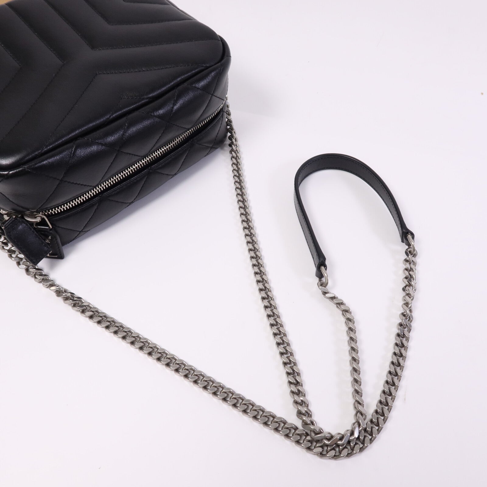 SAINT LAURENT 牛皮皮革Shoulder Bag銀扣鏈帶肩背袋