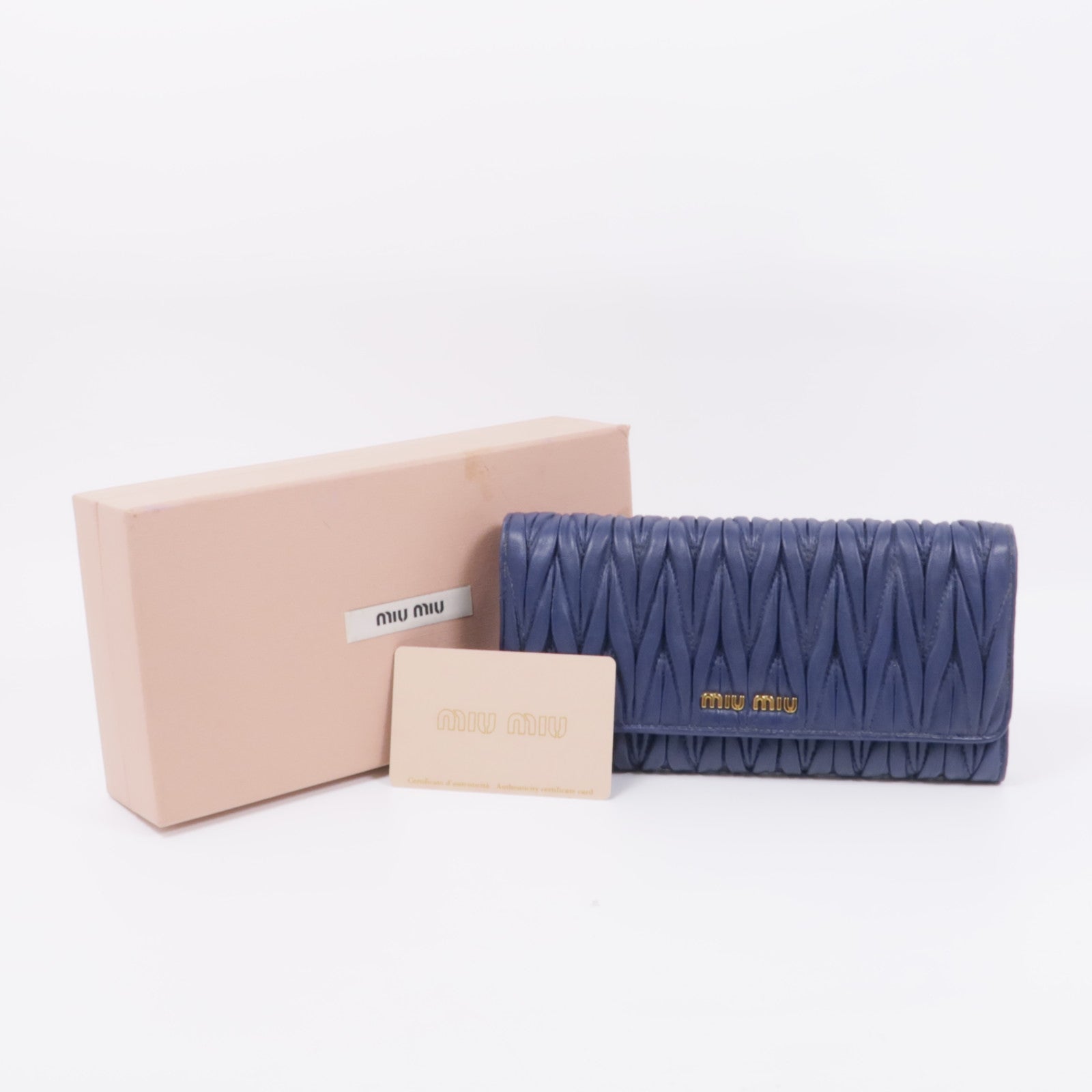 Miu Miu 牛皮皮革Matelasse Long Wallet金扣長錢包