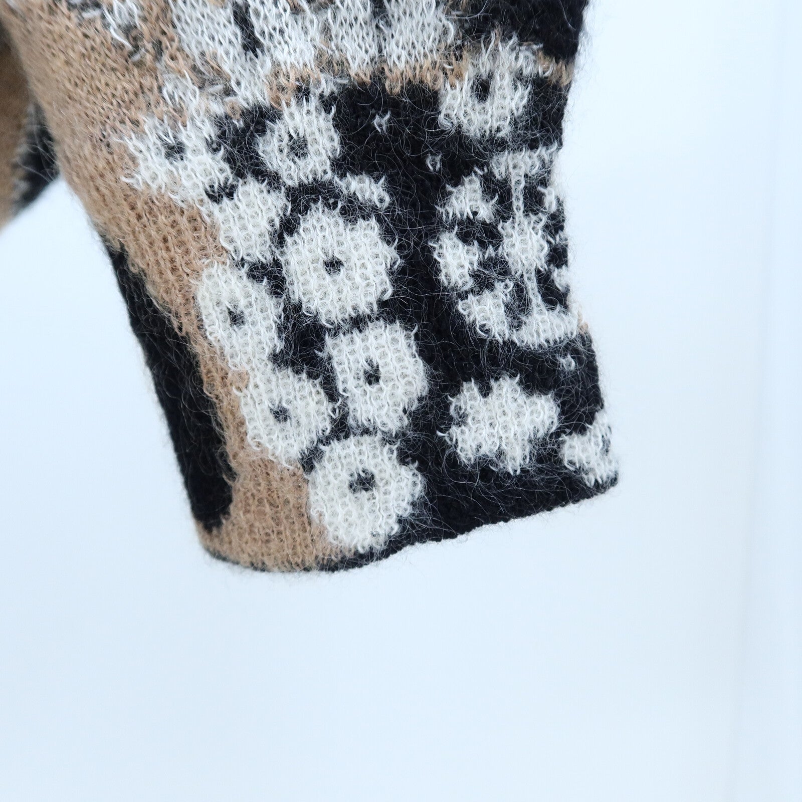 CHANEL Cashmere/Mohair Knit Sweater針織