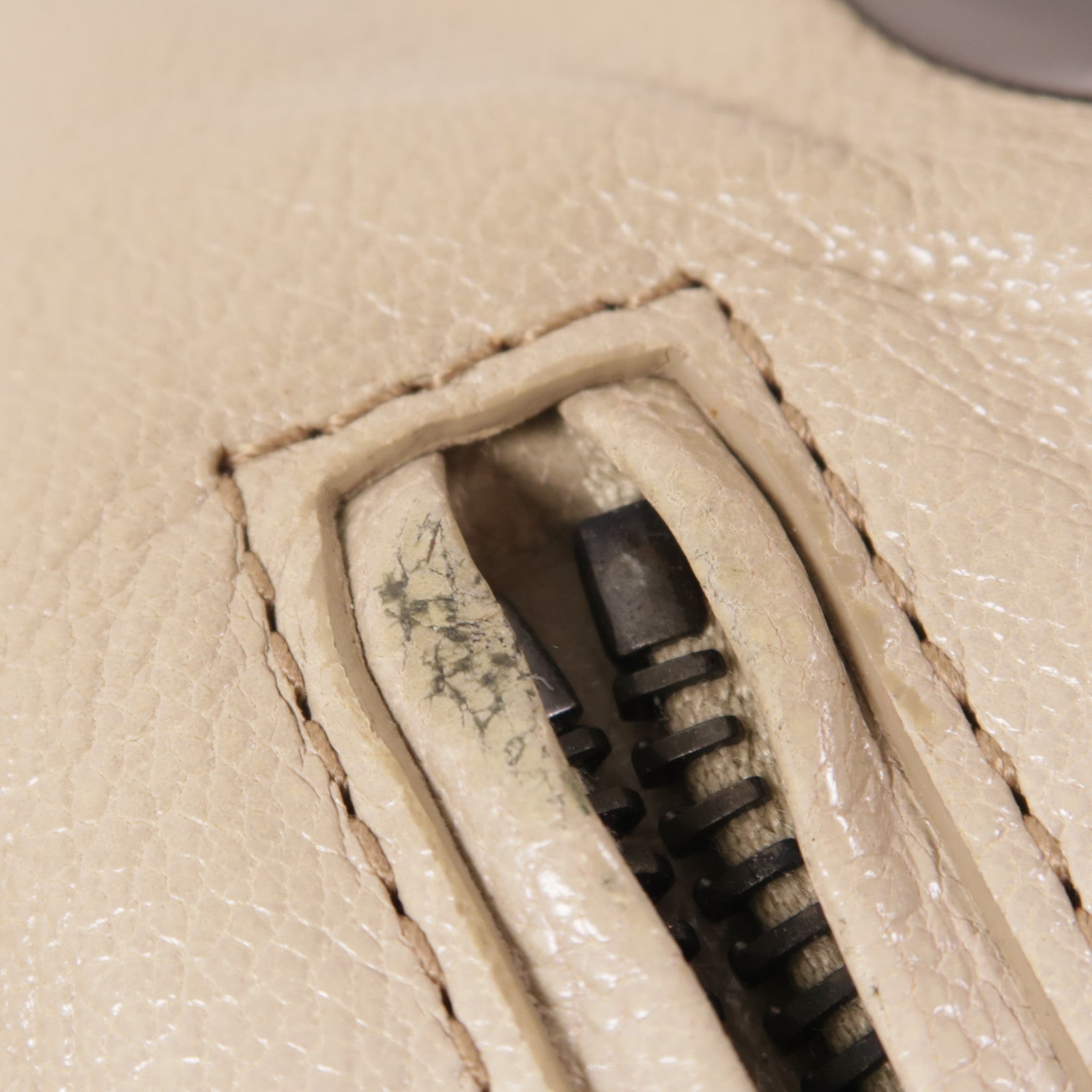 BOTTEGA VENETA 羊皮皮革Shoulder Bag肩背袋