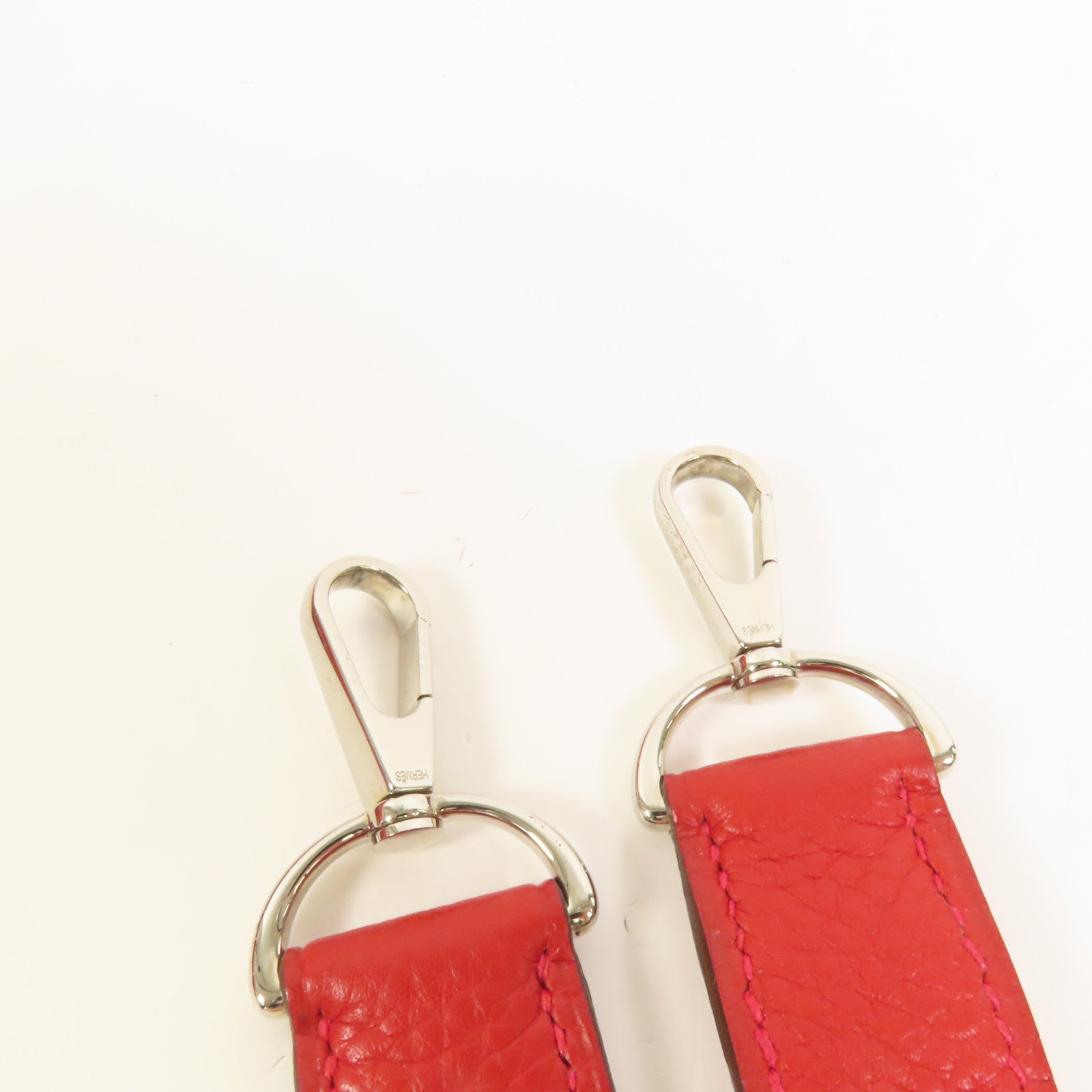 HERMES Clemence皮革Jypsiere 28肩背袋Rouge Casaque