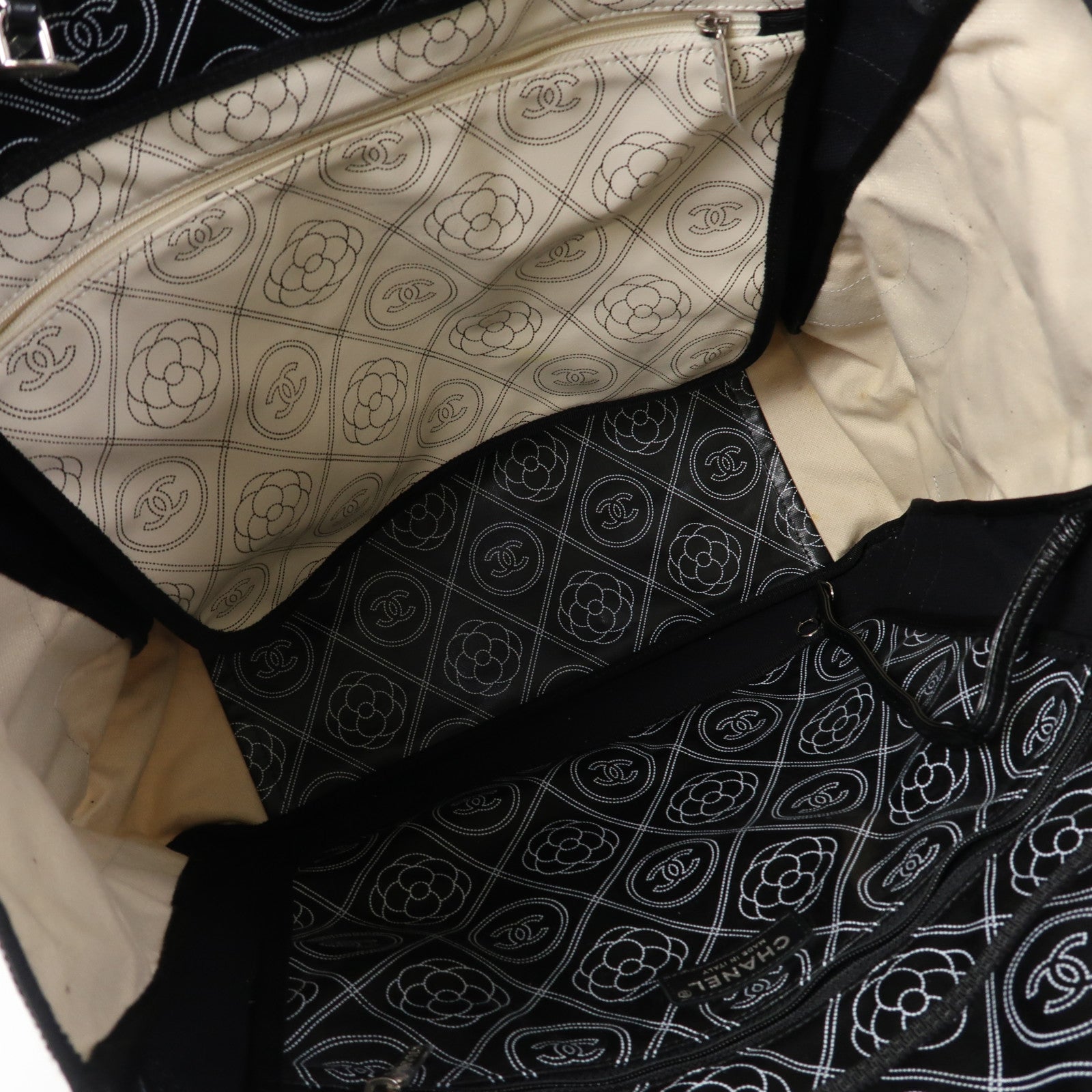 CHANEL 塗層帆布Tote Bag銀扣鏈帶手挽兩用肩背袋黑色/白色