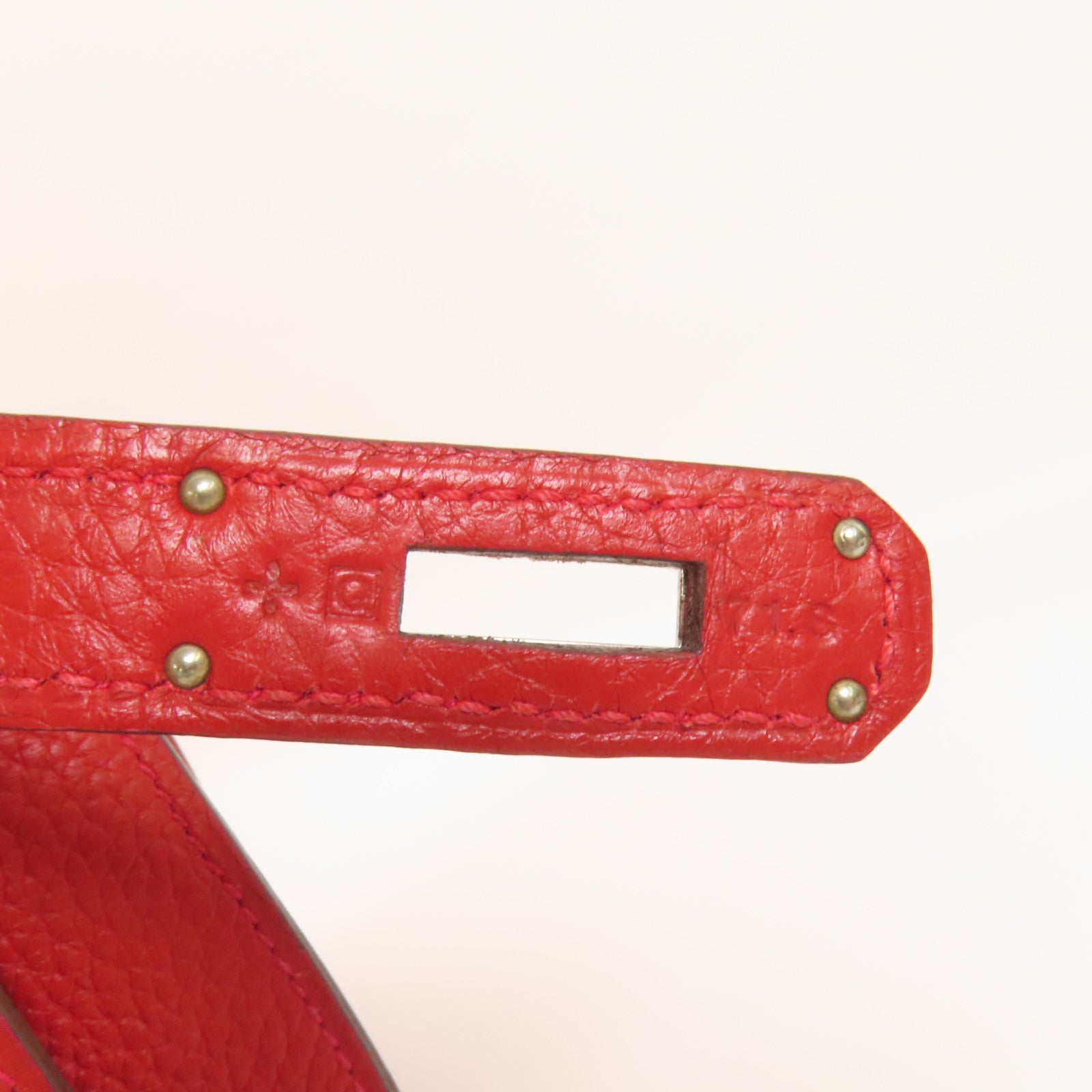 HERMES Clemence皮革Jypsiere 28肩背袋Rouge Casaque