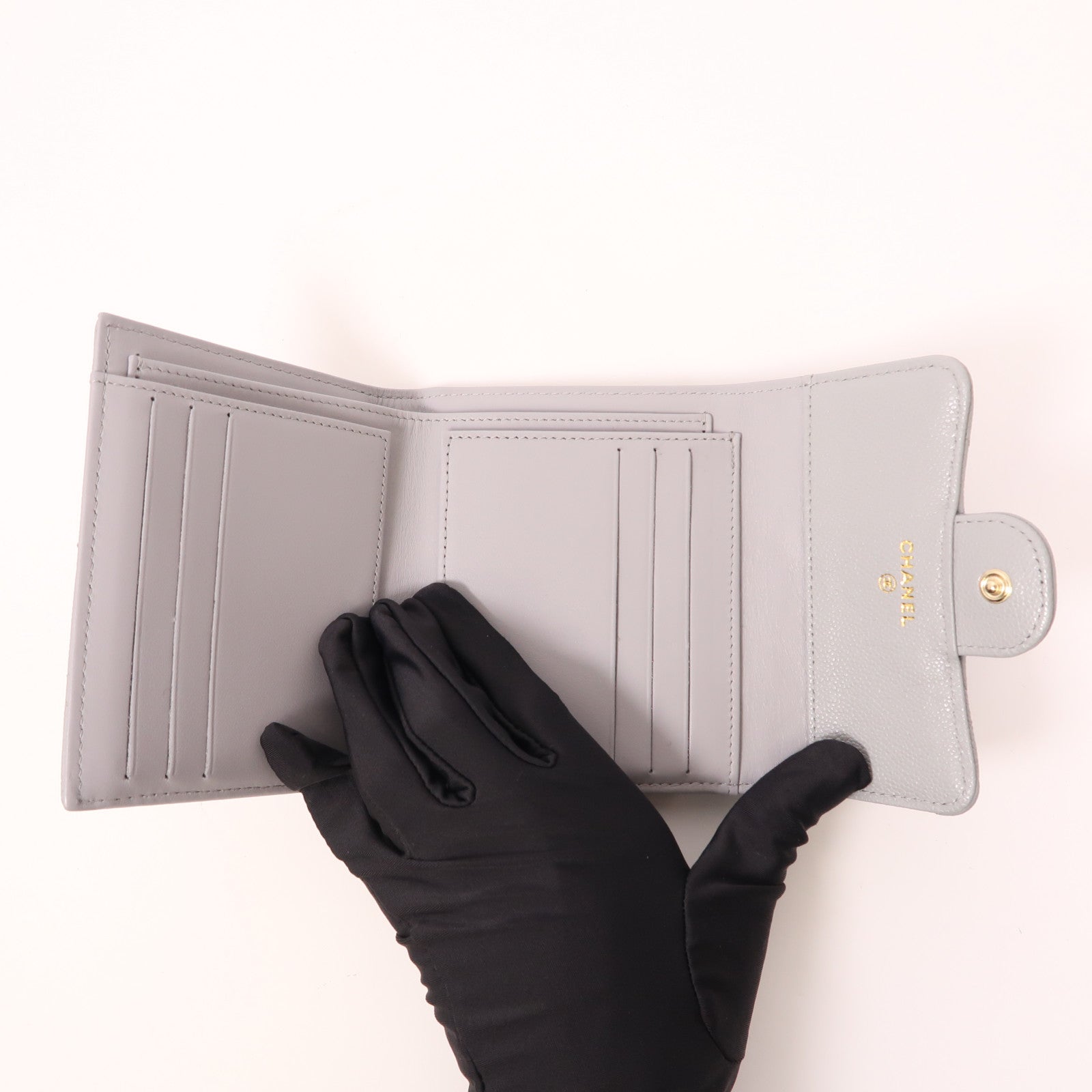 CHANEL 牛皮皮革Wallet金扣錢包