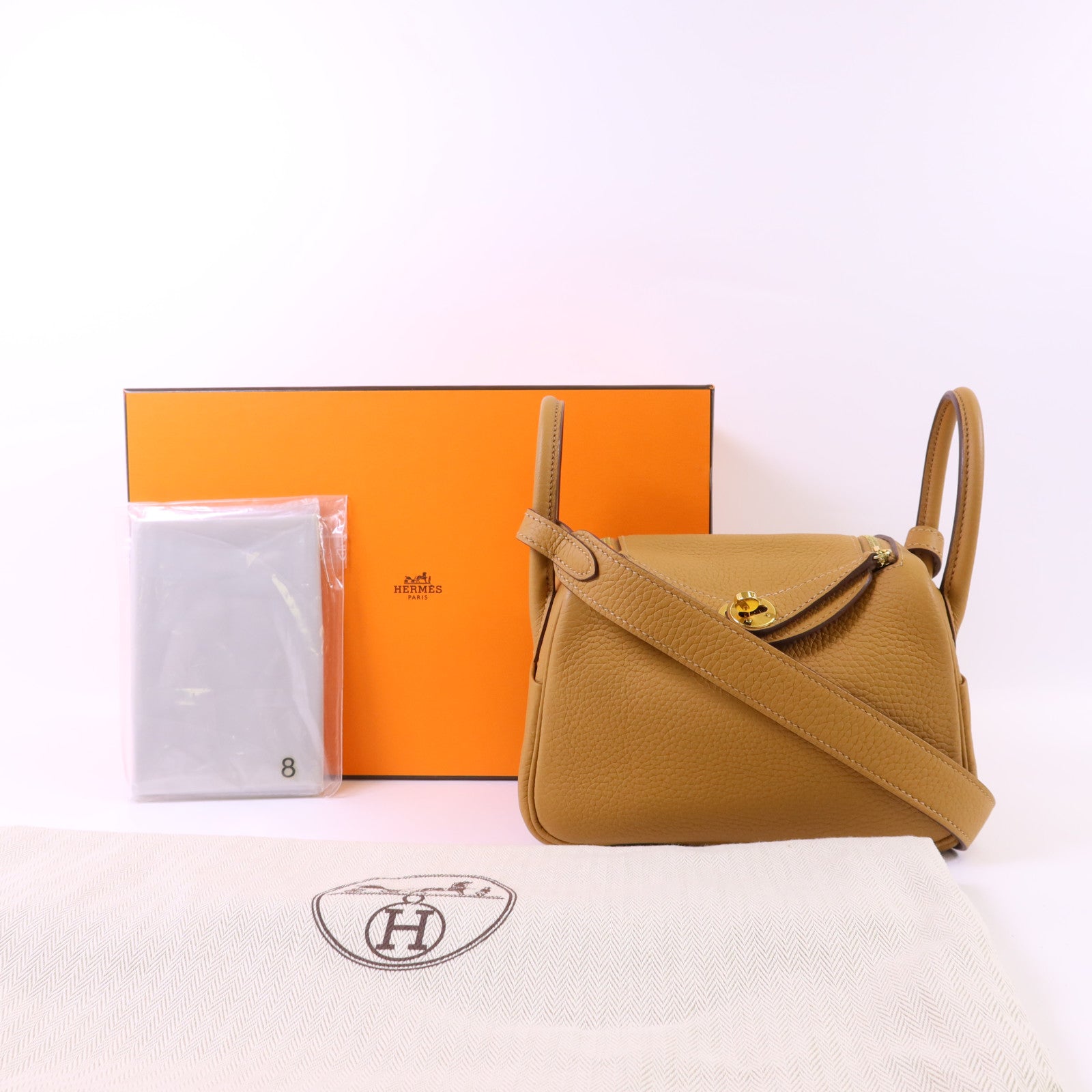HERMES Clemence皮革Mini Lindy金扣手挽肩背兩用袋Biscuit