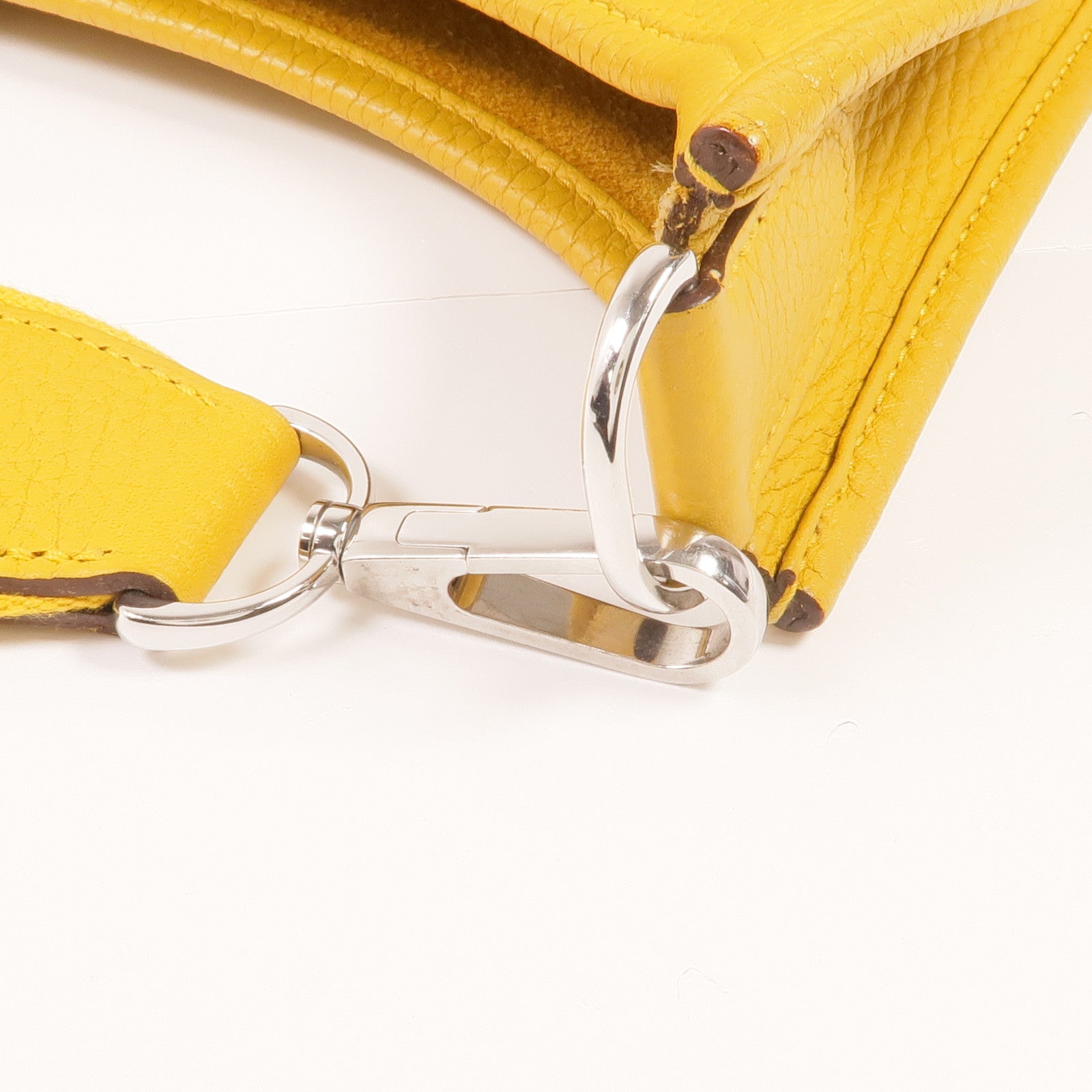 HERMES Clemence皮革Evelyne PM銀扣肩背袋Jaune Ambre