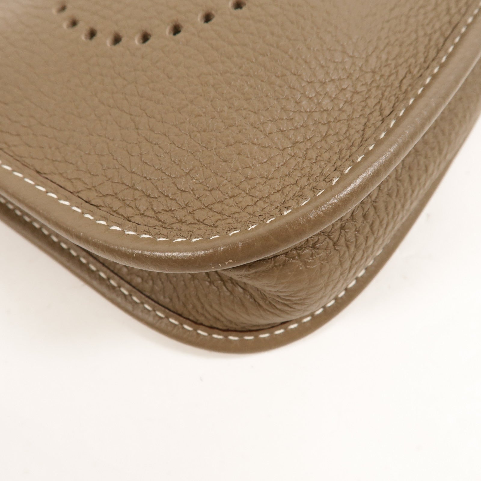 HERMES Clemence皮革Evelyne TPM肩背袋Etoupe