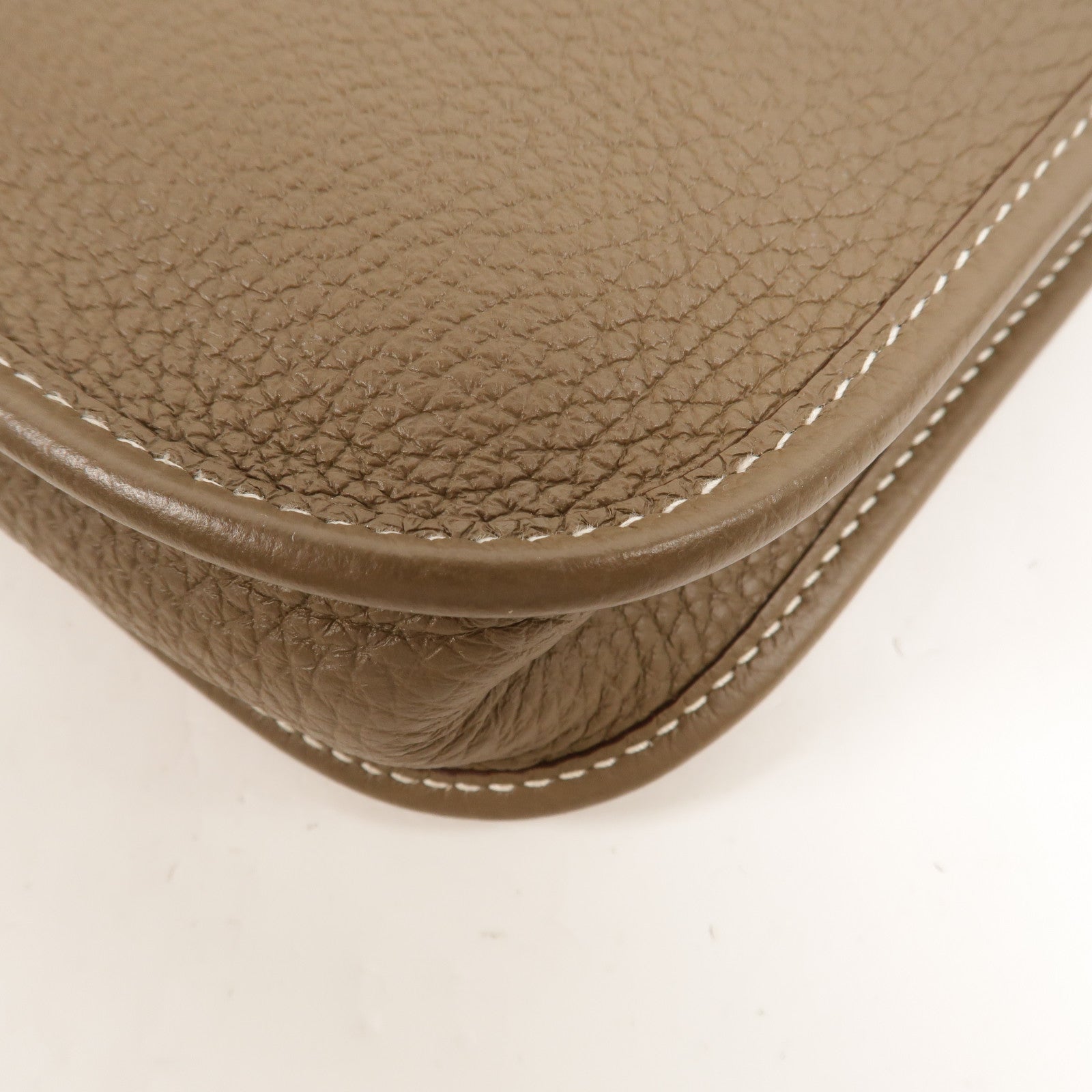 HERMES Clemence皮革Evelyne TPM肩背袋Etoupe