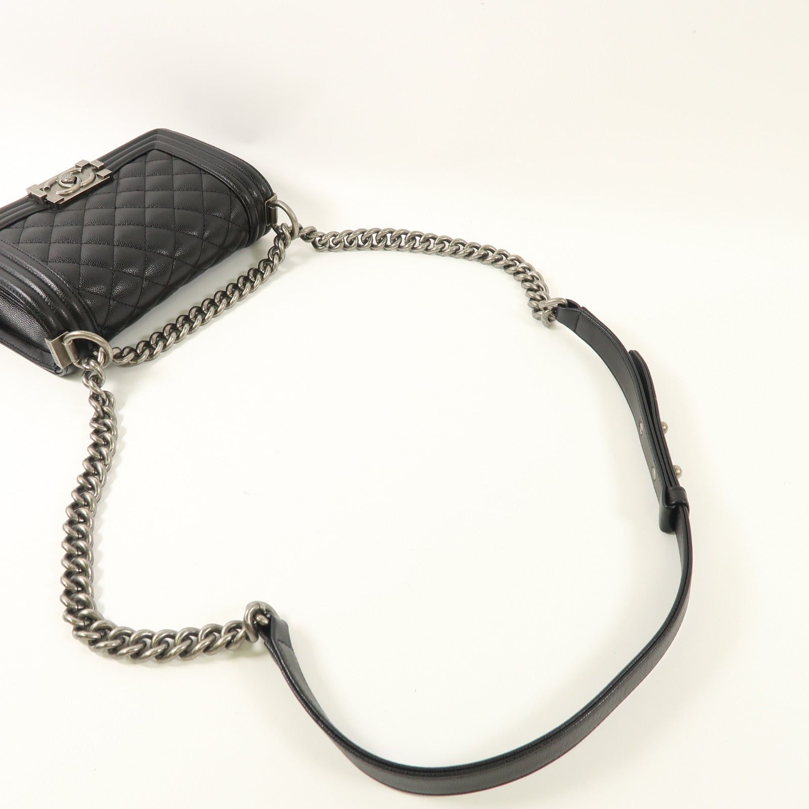 CHANEL 牛皮皮革Boy 20鏈帶肩背袋