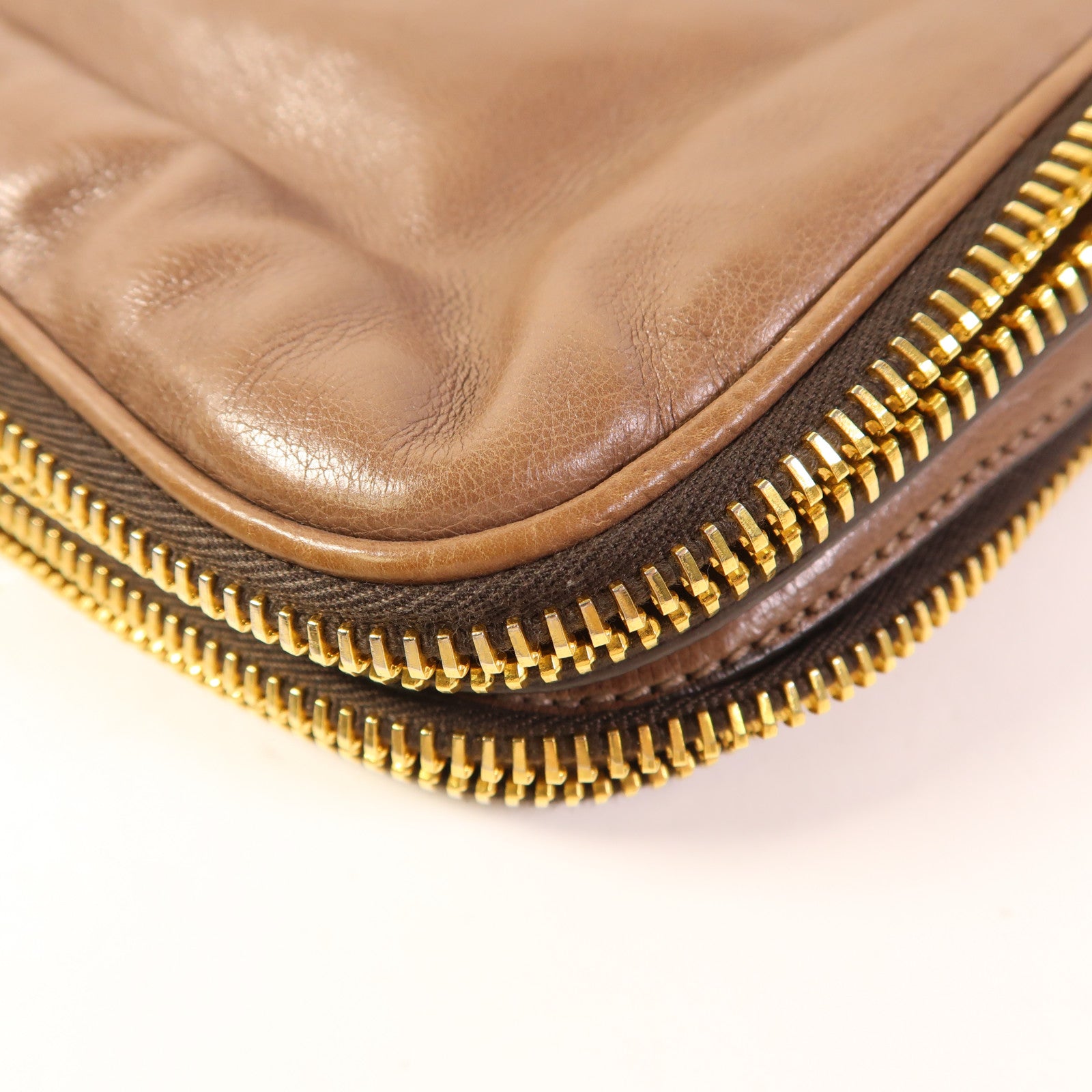 PRADA 【激減優惠】牛皮皮革Shoulder Bag金扣肩背袋