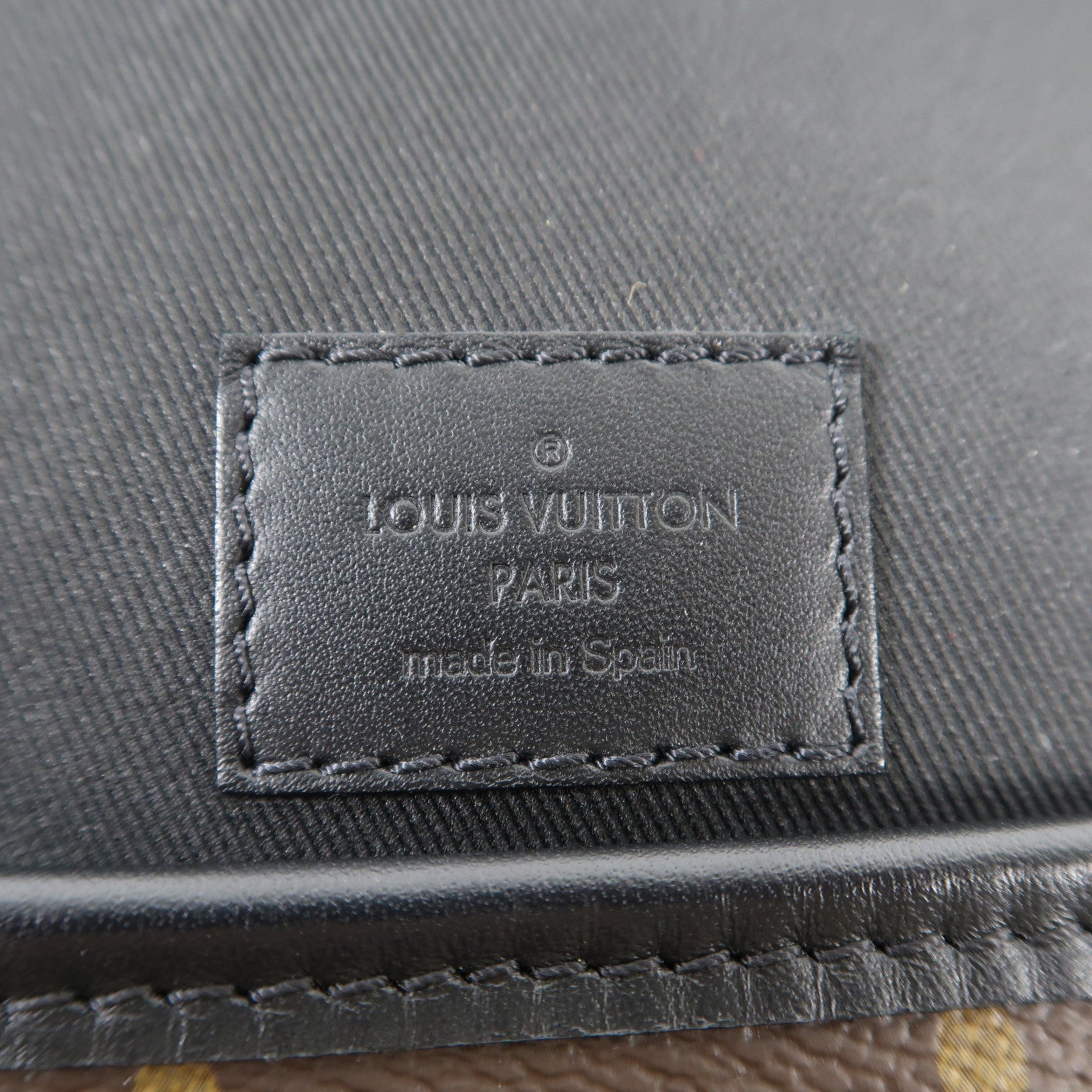 LOUIS VUITTON 【激減優惠】Monogram Magnetic Messenger Bag肩背袋棕色