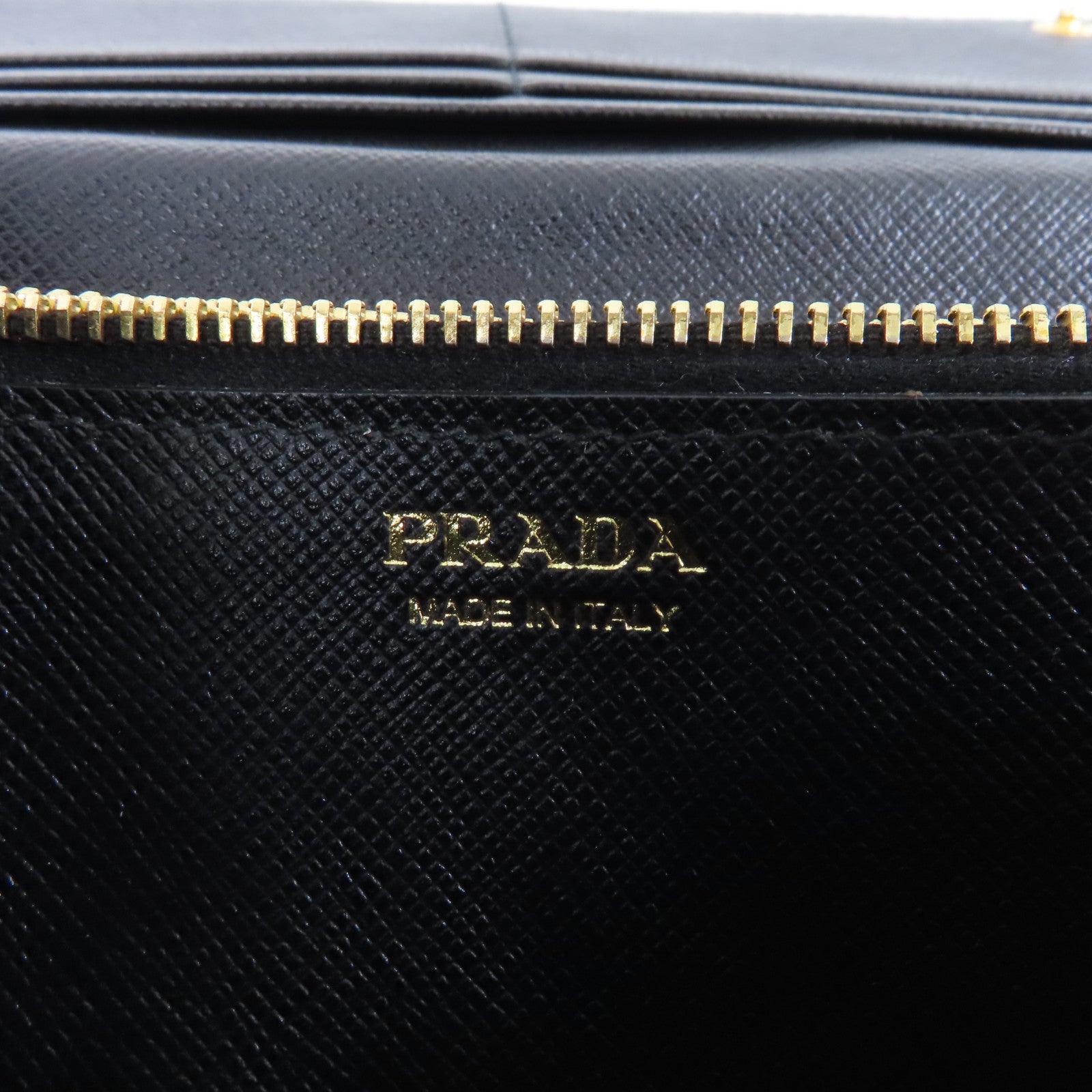 PRADA 牛皮皮革Long Wallet金扣長錢包黑色