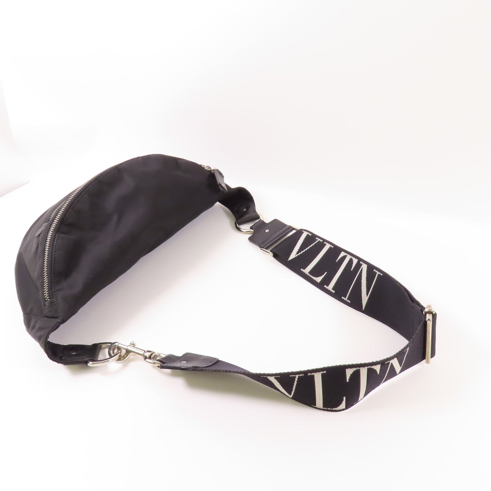 Valentino 尼龍Waist Bag銀扣腰包