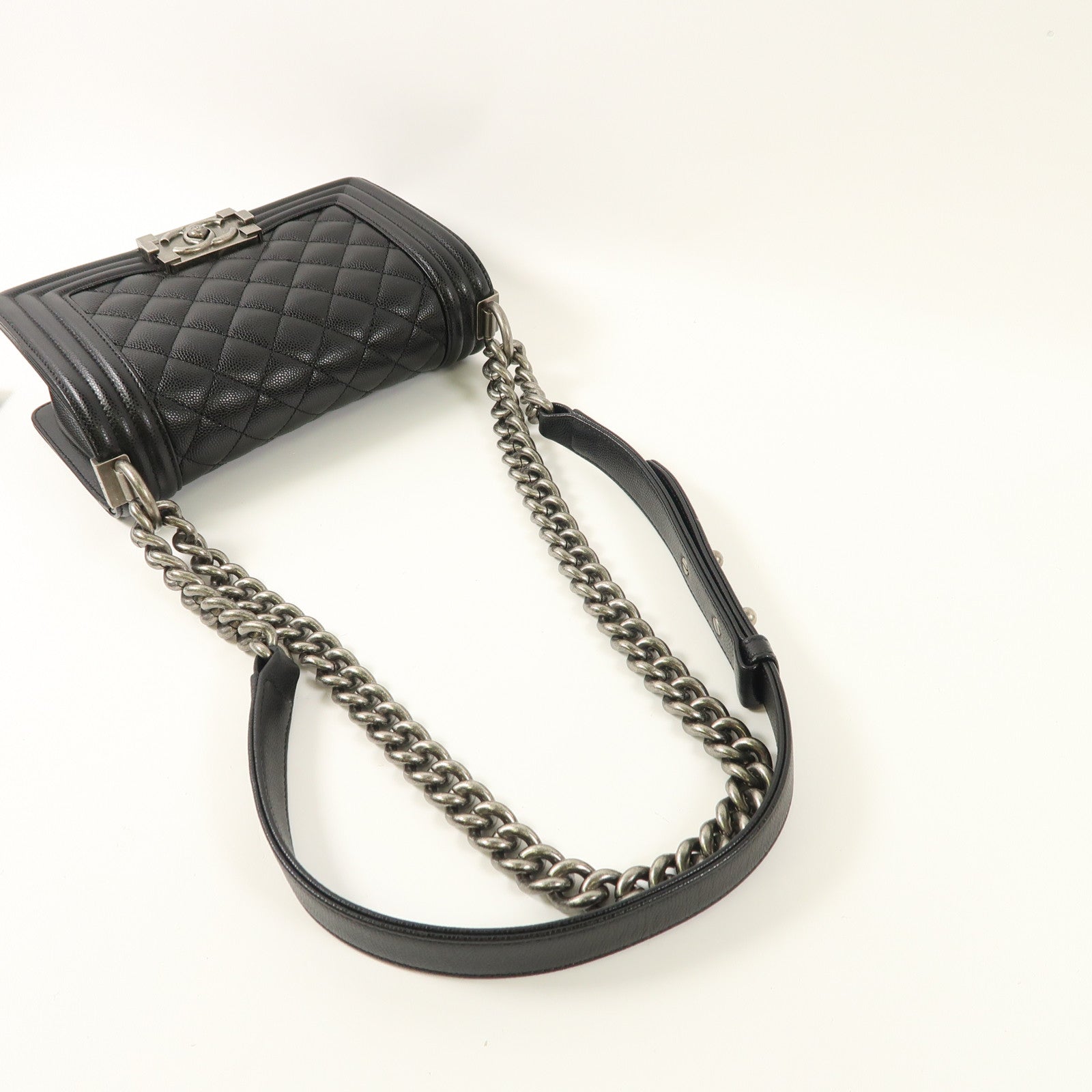 CHANEL 牛皮皮革Boy 20鏈帶肩背袋