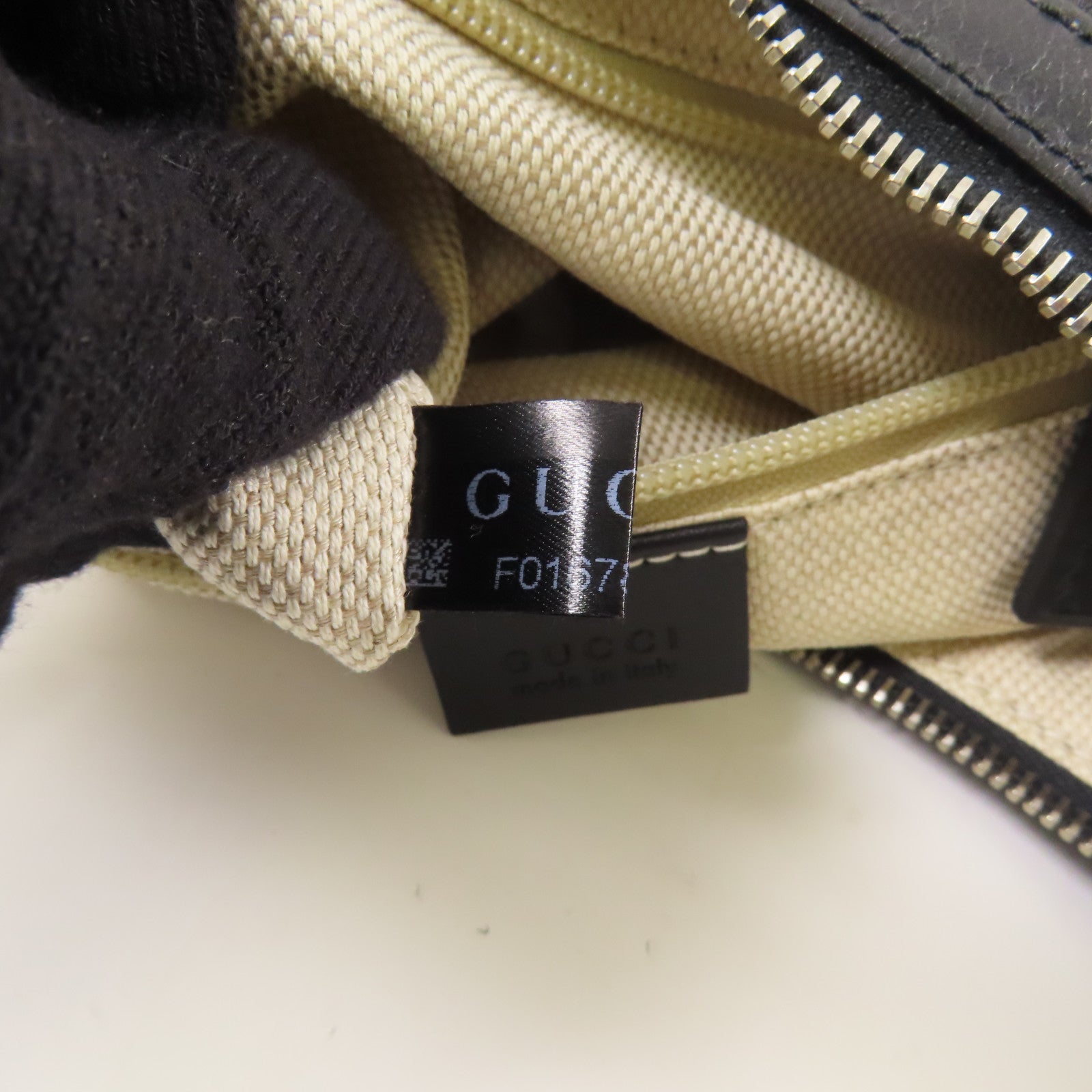 GUCCI 帆布Shoulder Bag銀扣肩背袋