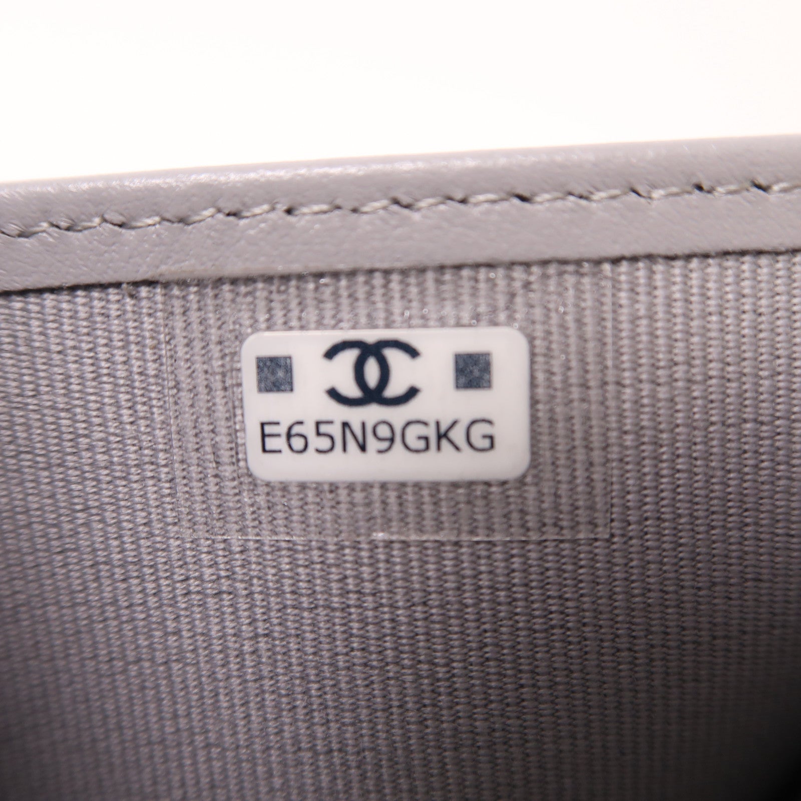 CHANEL 牛皮皮革Wallet金扣錢包