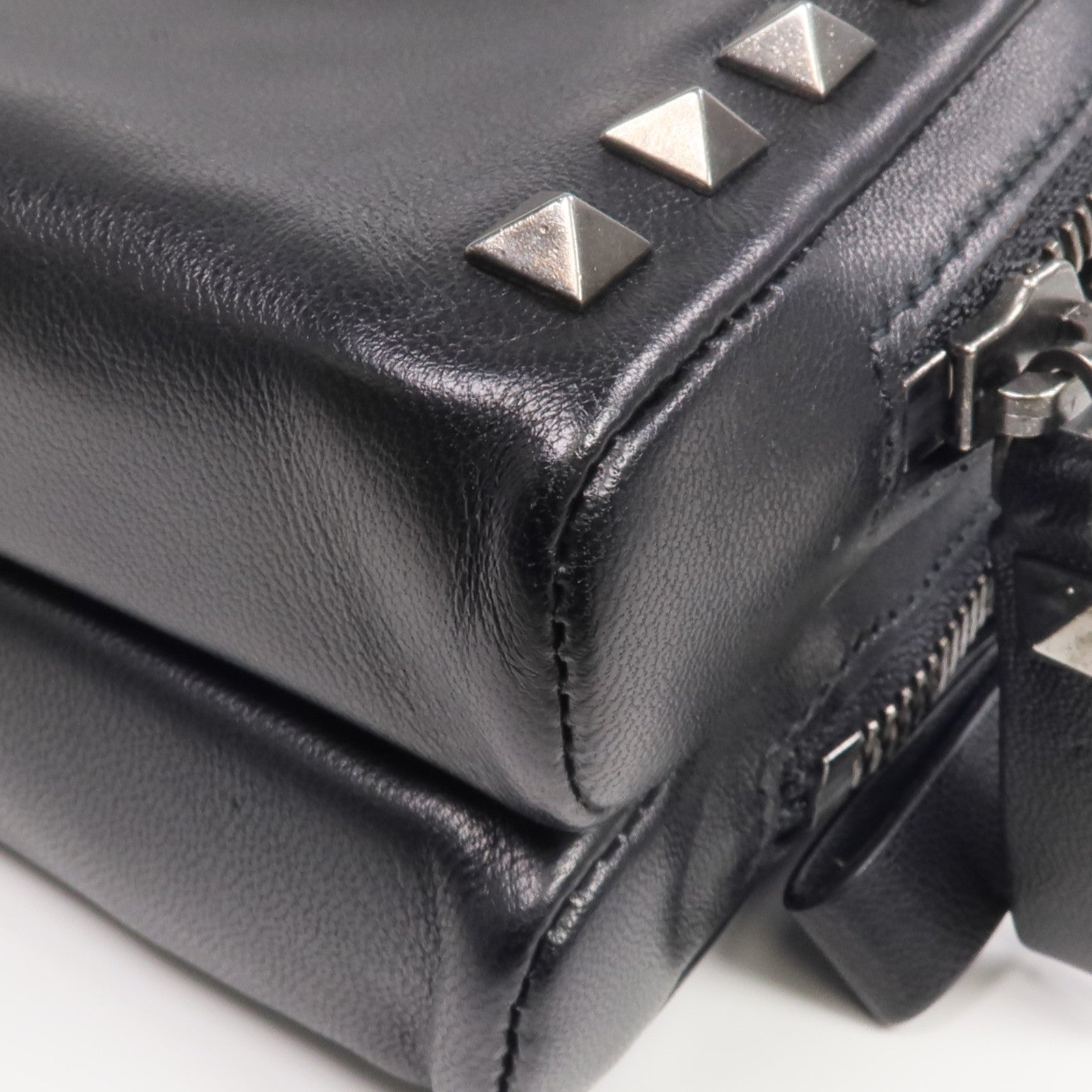 Valentino 羊皮皮革Clutch手拿包