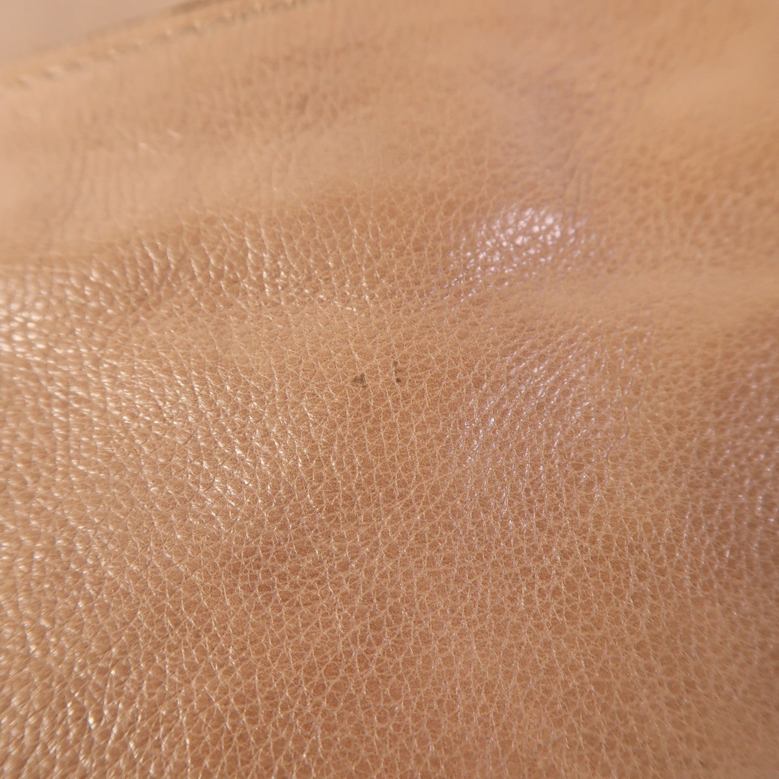 PRADA 牛皮皮革Shoulder Bag金扣肩背袋