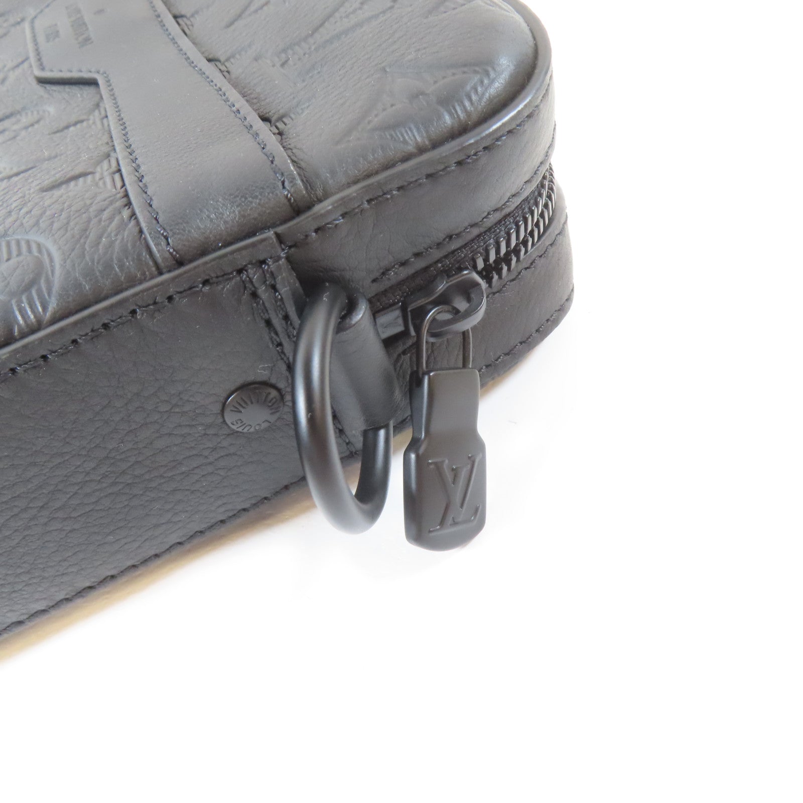 LOUIS VUITTON Monogram Shadow Trio Messenger黑扣肩背袋黑色