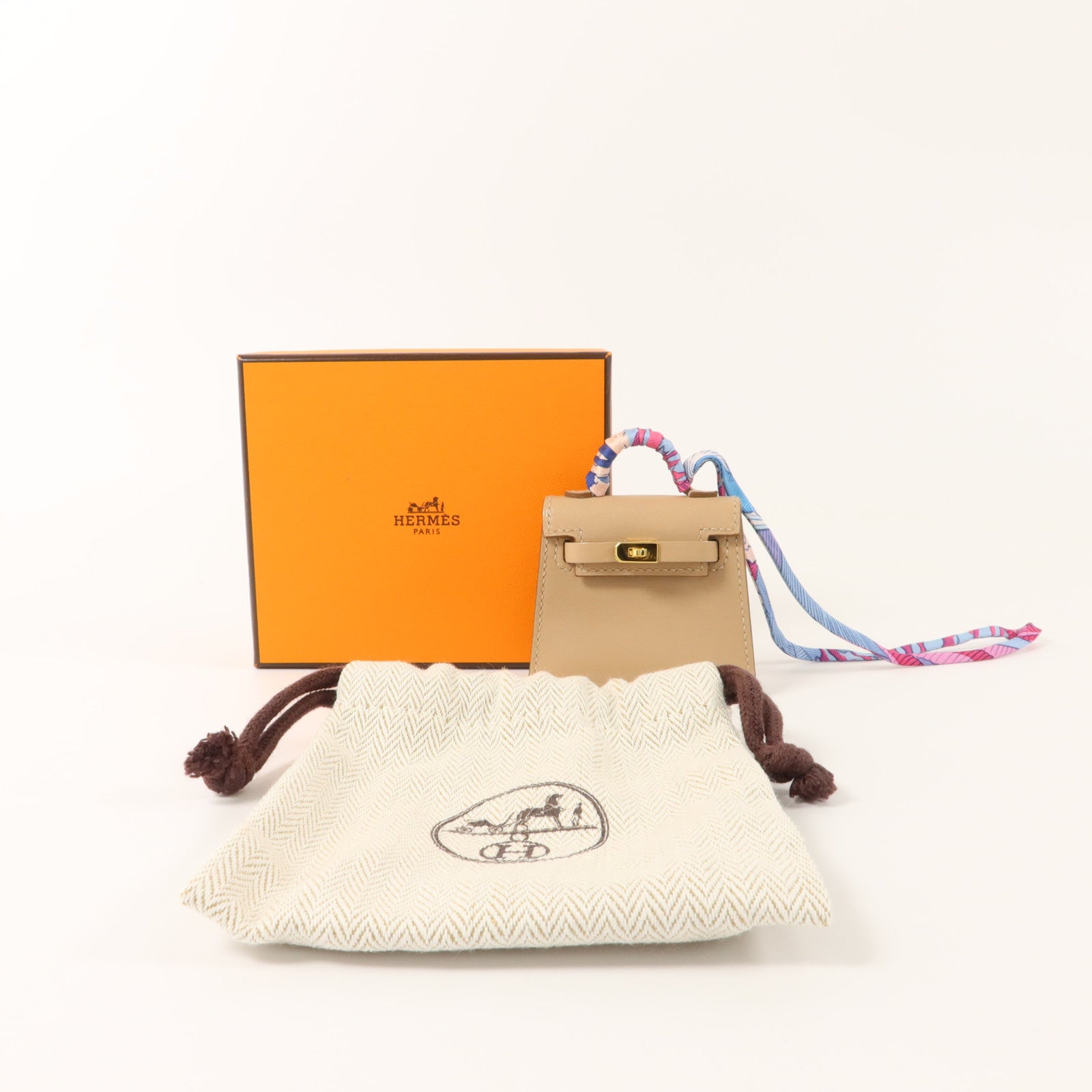 HERMES Tadelakt皮革 Kelly Twilly Bag Charm掛飾Argile