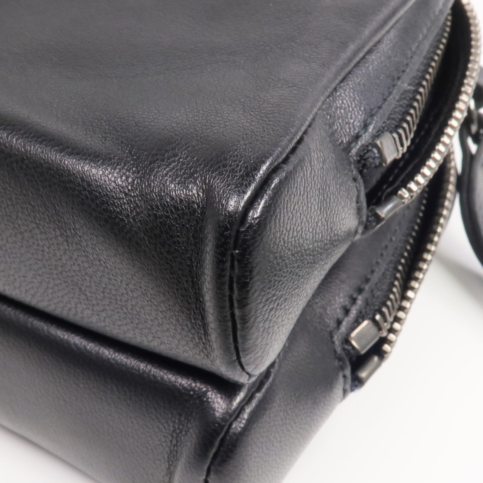 Valentino 羊皮皮革Clutch手拿包