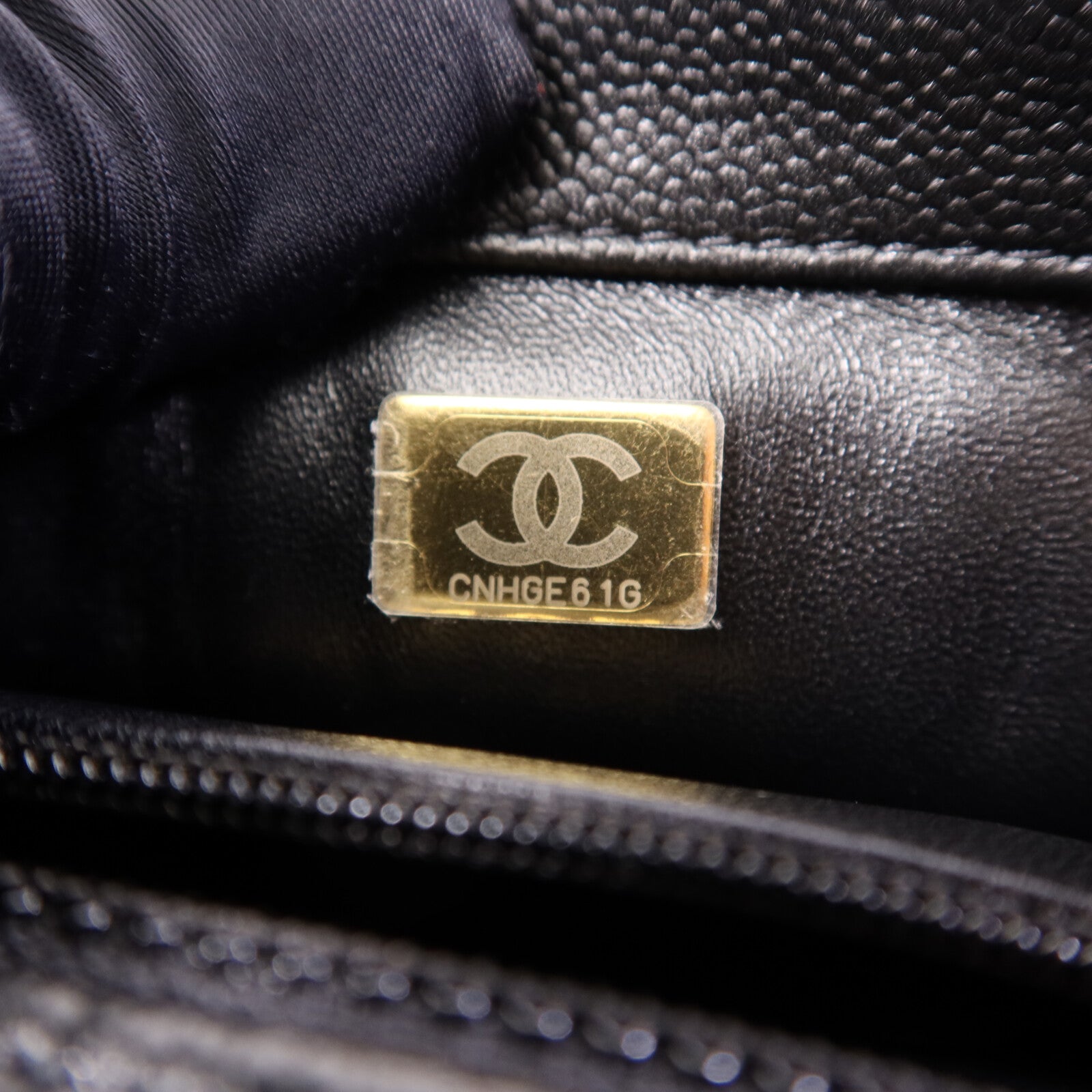 CHANEL 牛皮皮革Mini Flap金扣鏈帶肩背袋