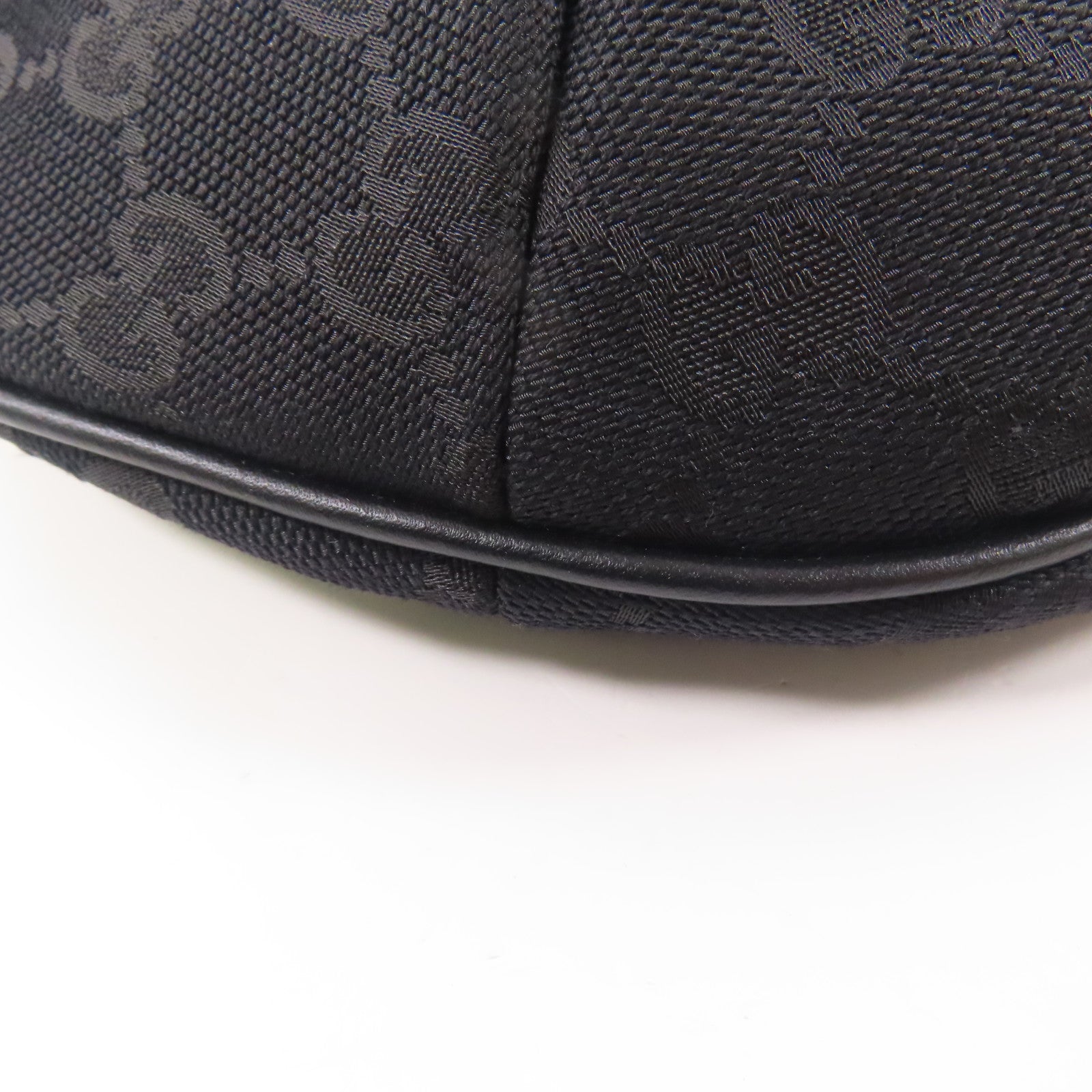 GUCCI 帆布Shoulder Bag銀扣肩背袋