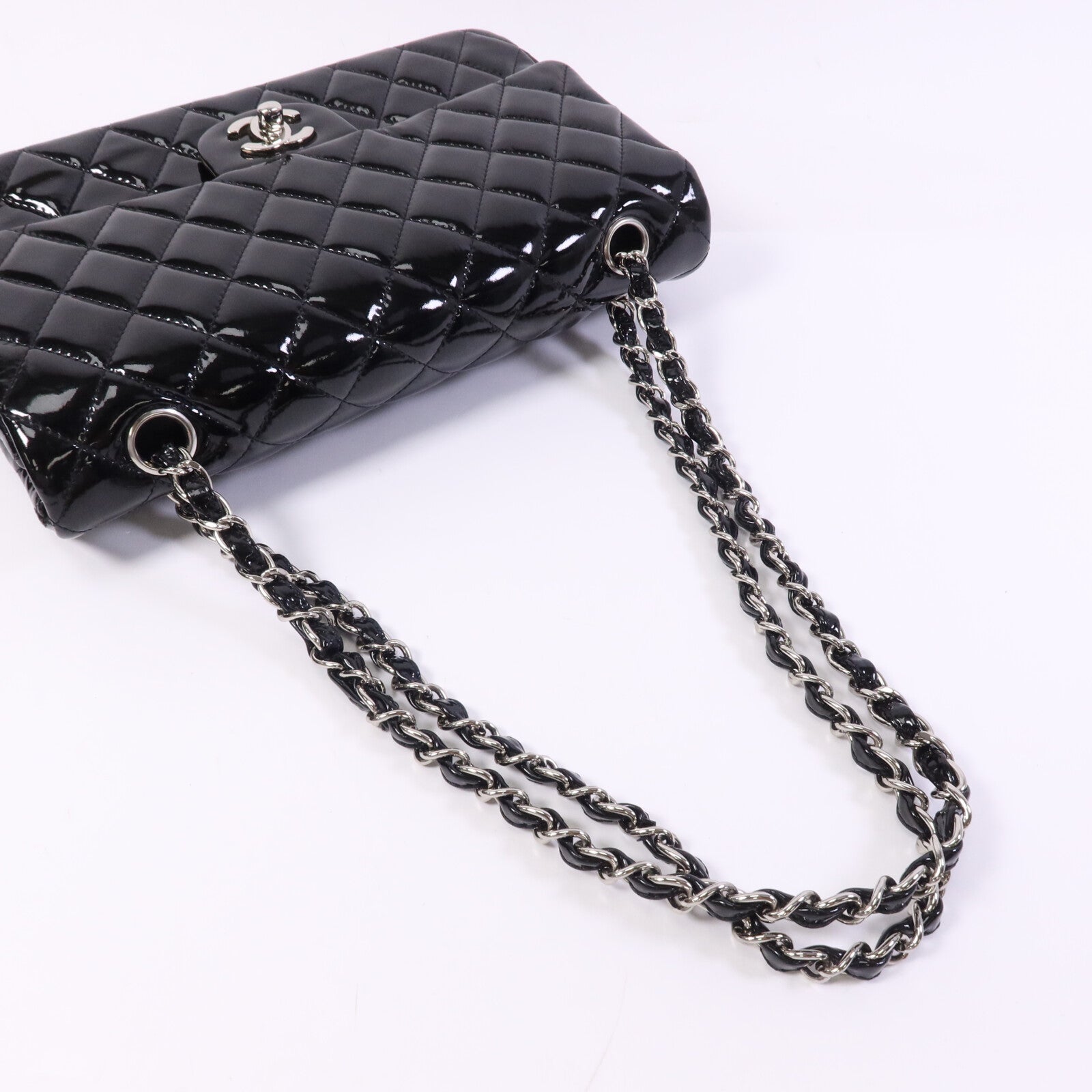 CHANEL 漆皮皮革Classic 25銀扣鏈帶肩背袋
