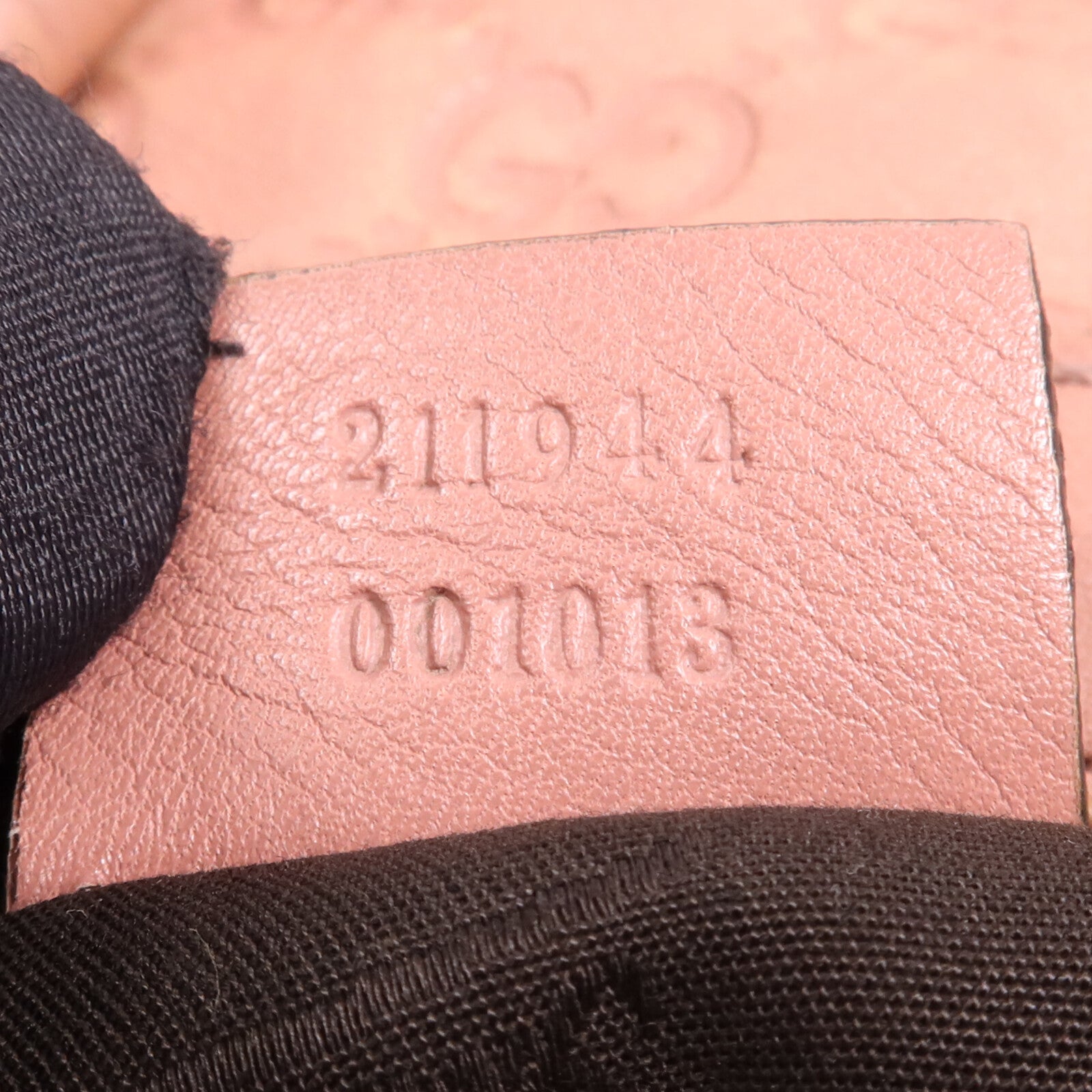 GUCCI 牛皮皮革Shoulder Bag金扣肩背袋