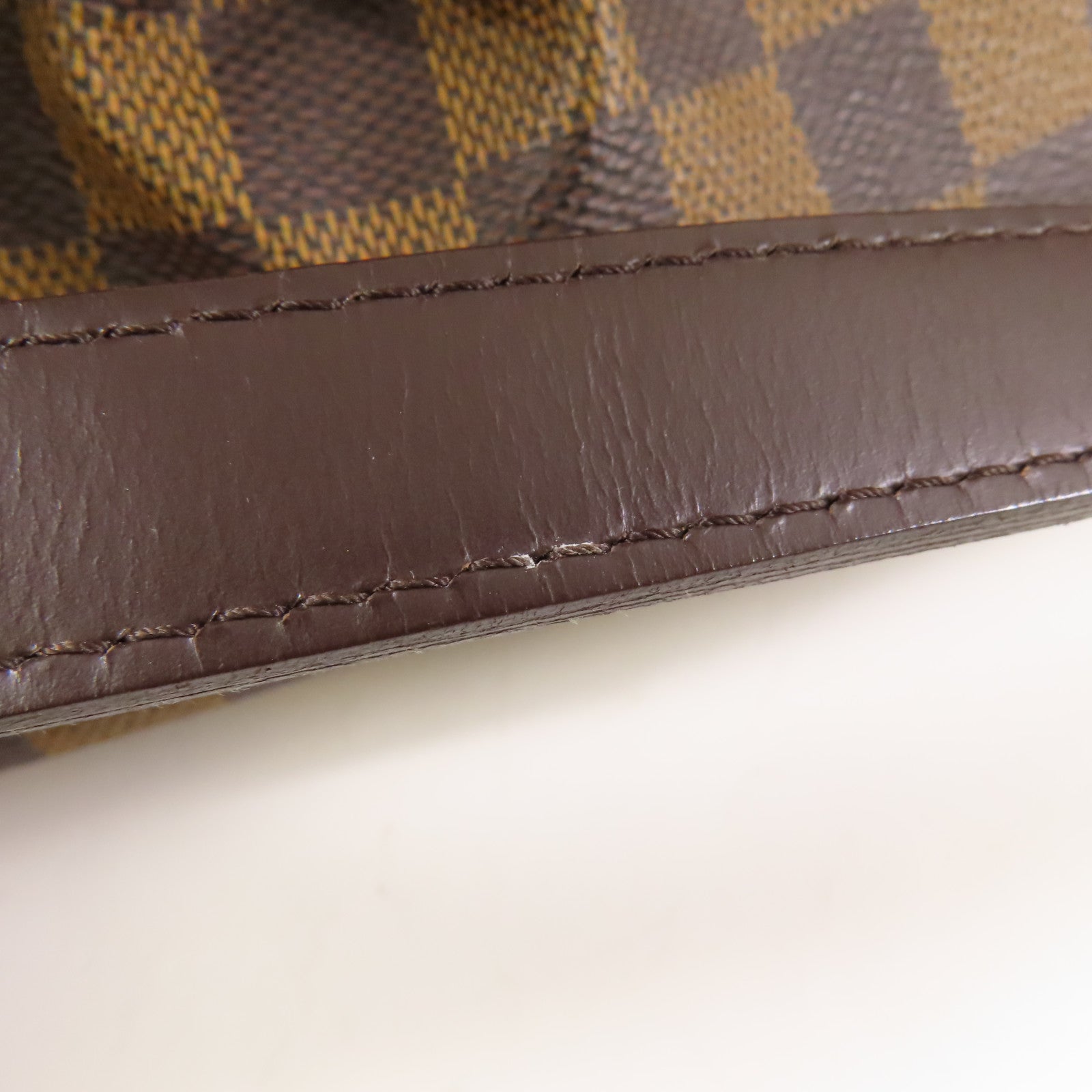 LOUIS VUITTON Damier Trevi PM金扣手挽肩背兩用袋