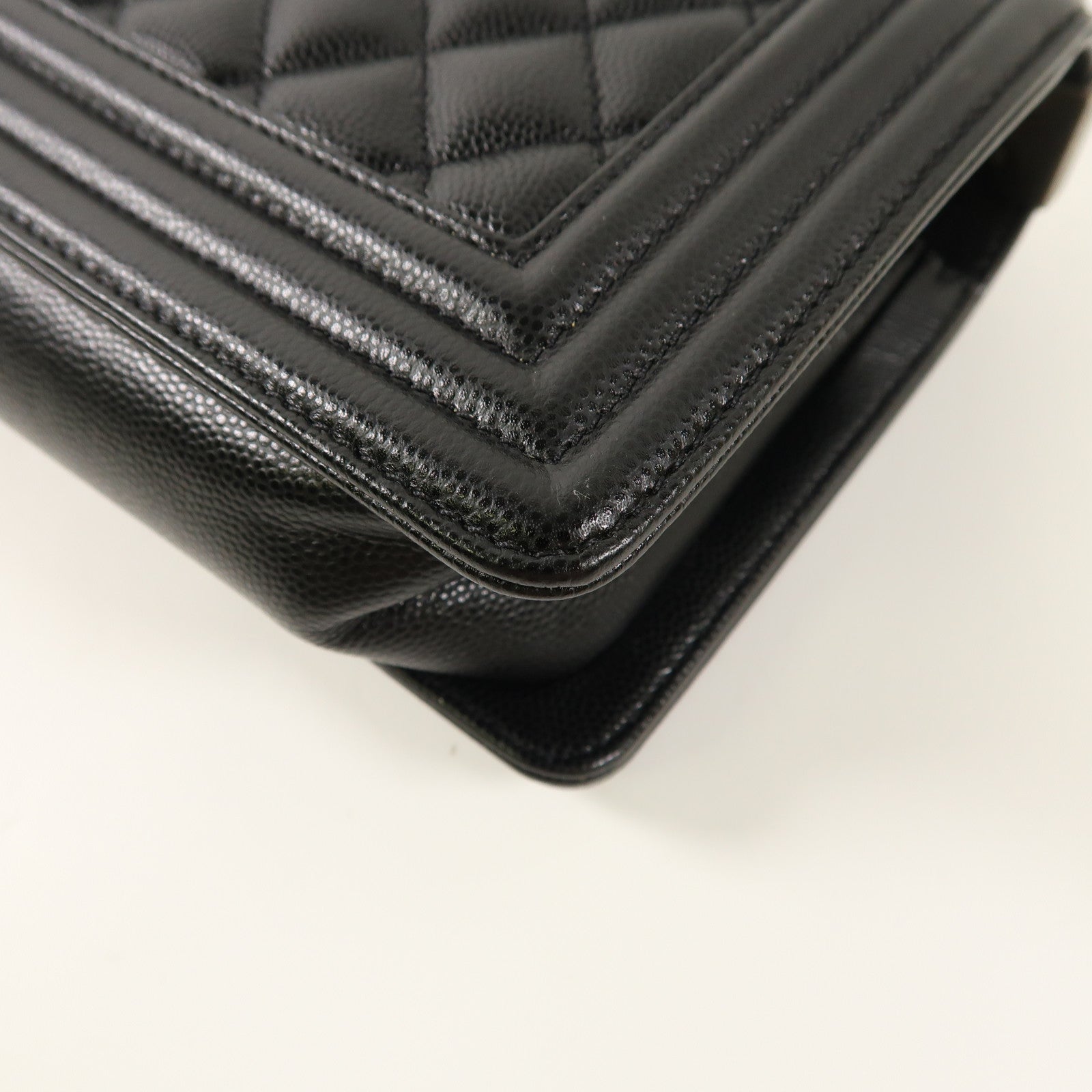 CHANEL 牛皮皮革Boy 20鏈帶肩背袋