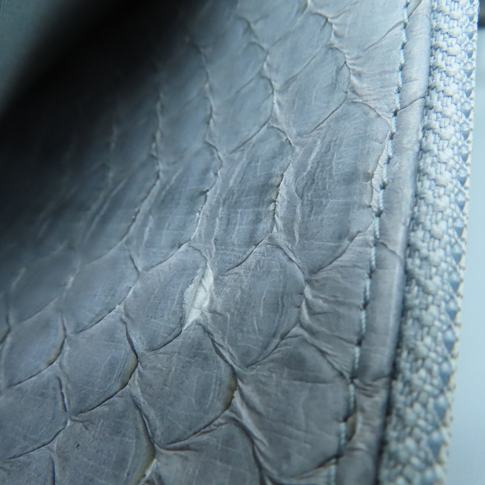 CHANEL 【激減優惠】蛇皮皮革Chain Shoulder金扣鏈帶肩背袋灰色