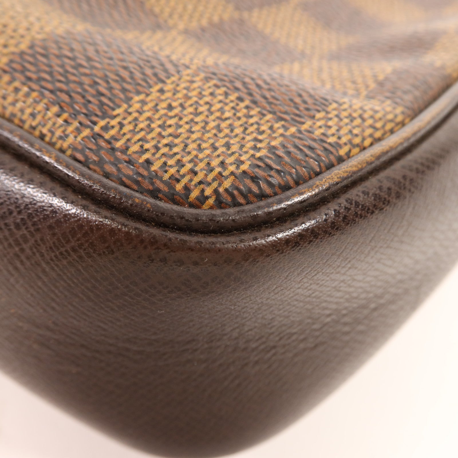 LOUIS VUITTON Damier Trousse Makeup Accessory Pouch金扣手挽袋