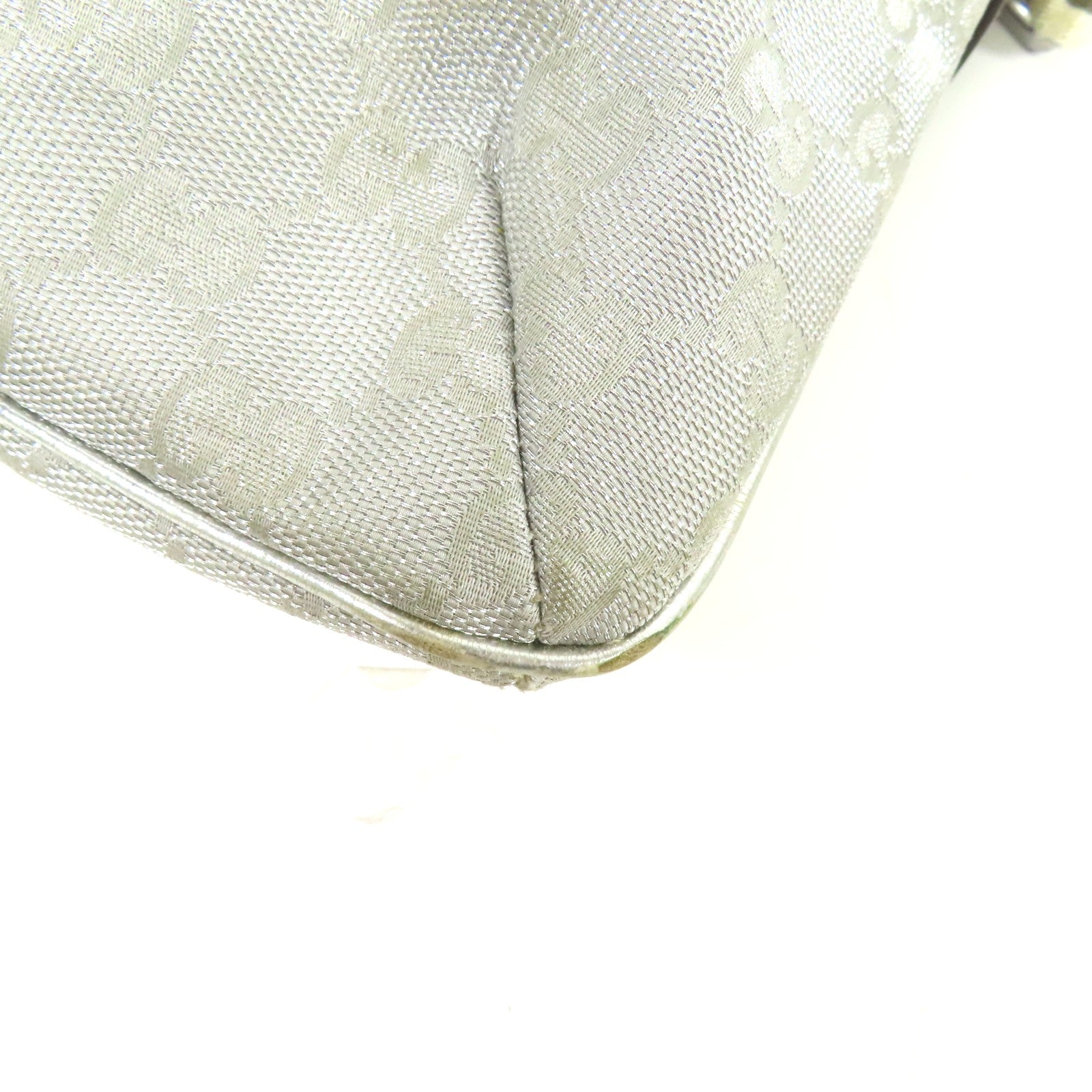 GUCCI 帆布Shoulder Bag銀扣肩背袋