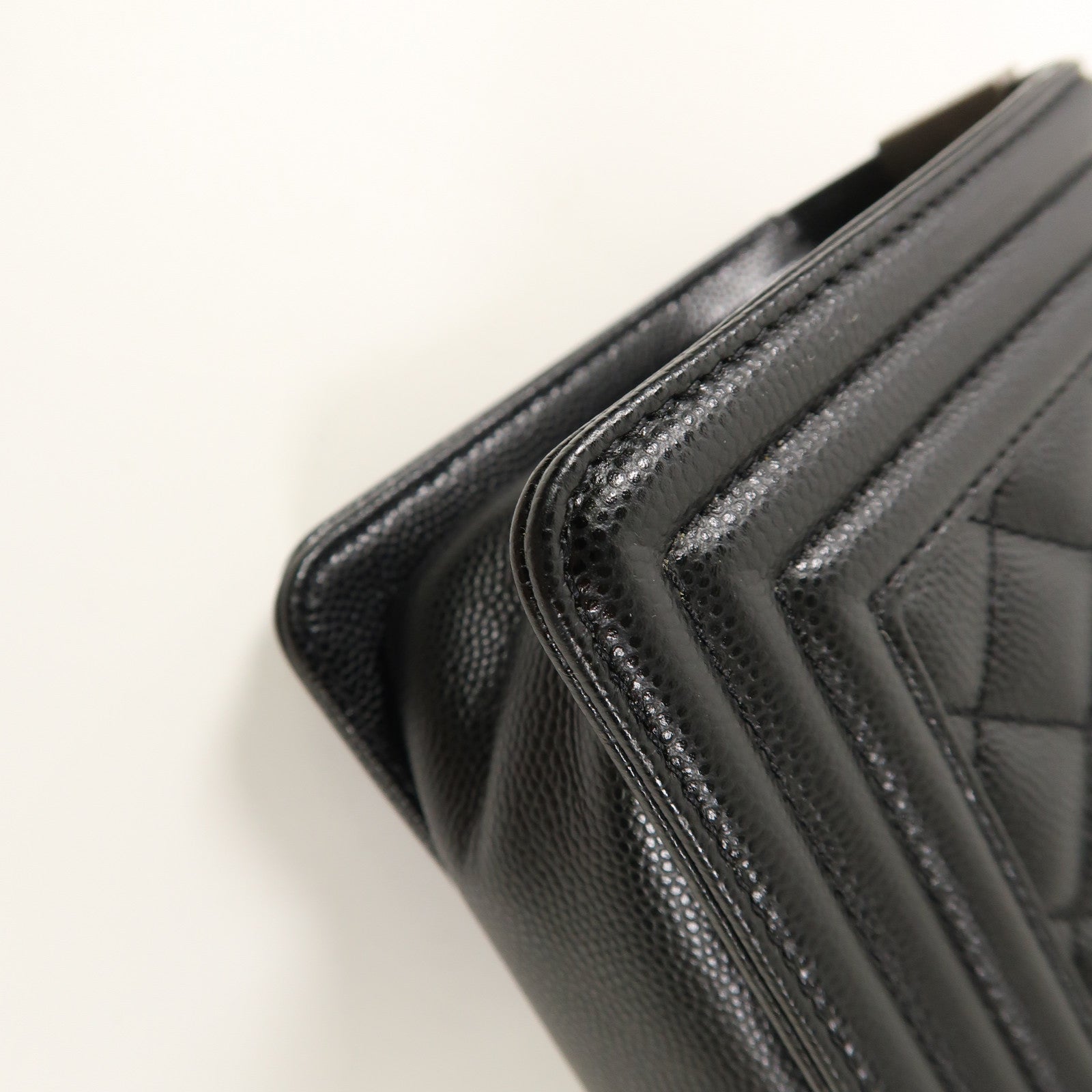 CHANEL 牛皮皮革Boy 20鏈帶肩背袋