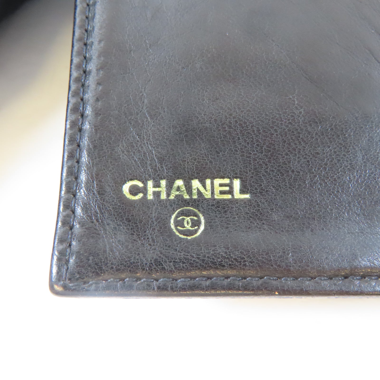 CHANEL Caviar皮革Trifold Wallet金扣錢包黑色