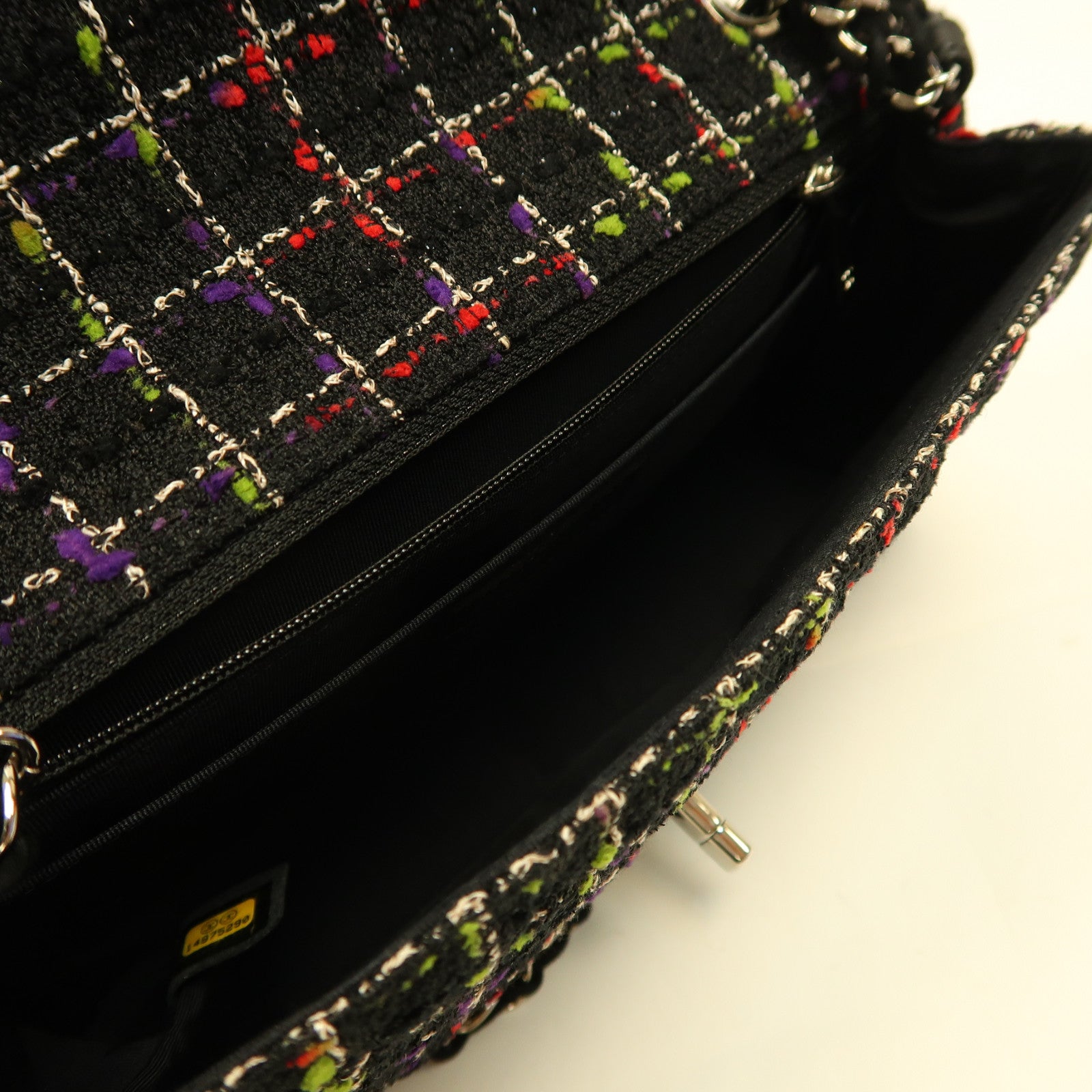 CHANEL 軟呢Classic Flap 25cm銀扣鏈帶肩背袋黑色