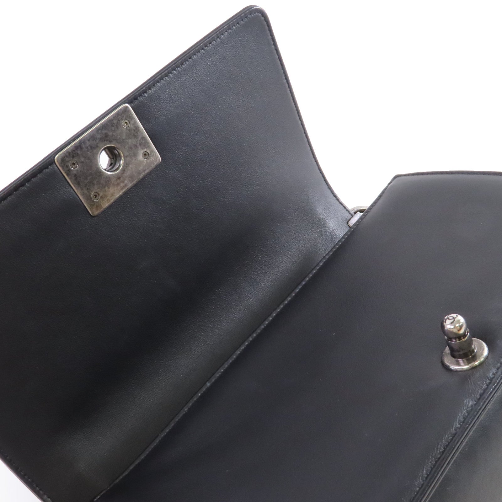 CHANEL 【激減優惠】菱格牛皮皮革Boy Chanel Chain Shoulder Bag銀扣鏈帶肩背袋黑色